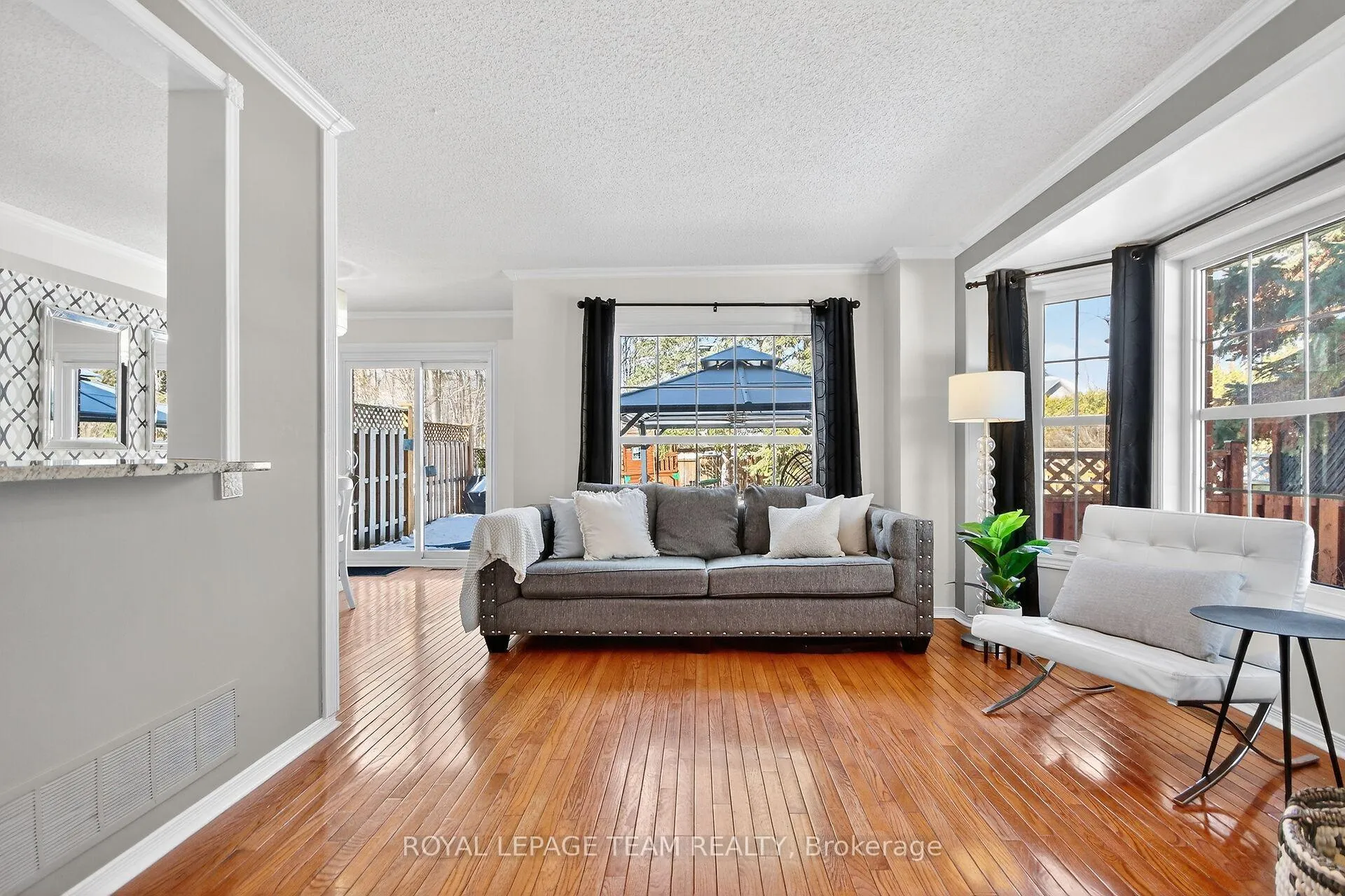 Photo 8 of 2 Furlong Crescent, Ottawa, Kanata - Bridlewood — HOMEH