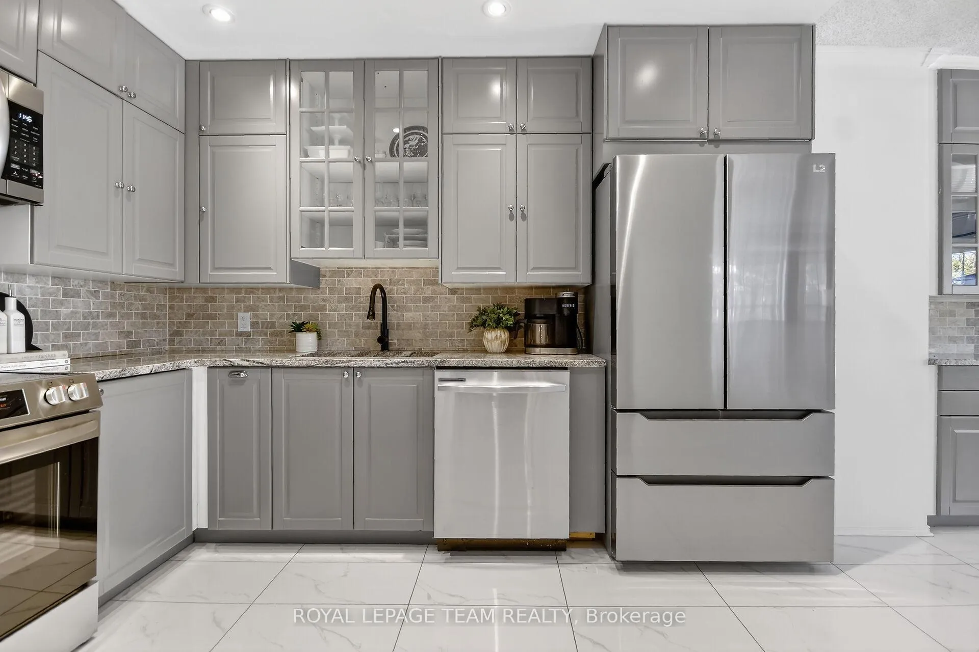 Photo 16 of 2 Furlong Crescent, Ottawa, Kanata - Bridlewood — HOMEH