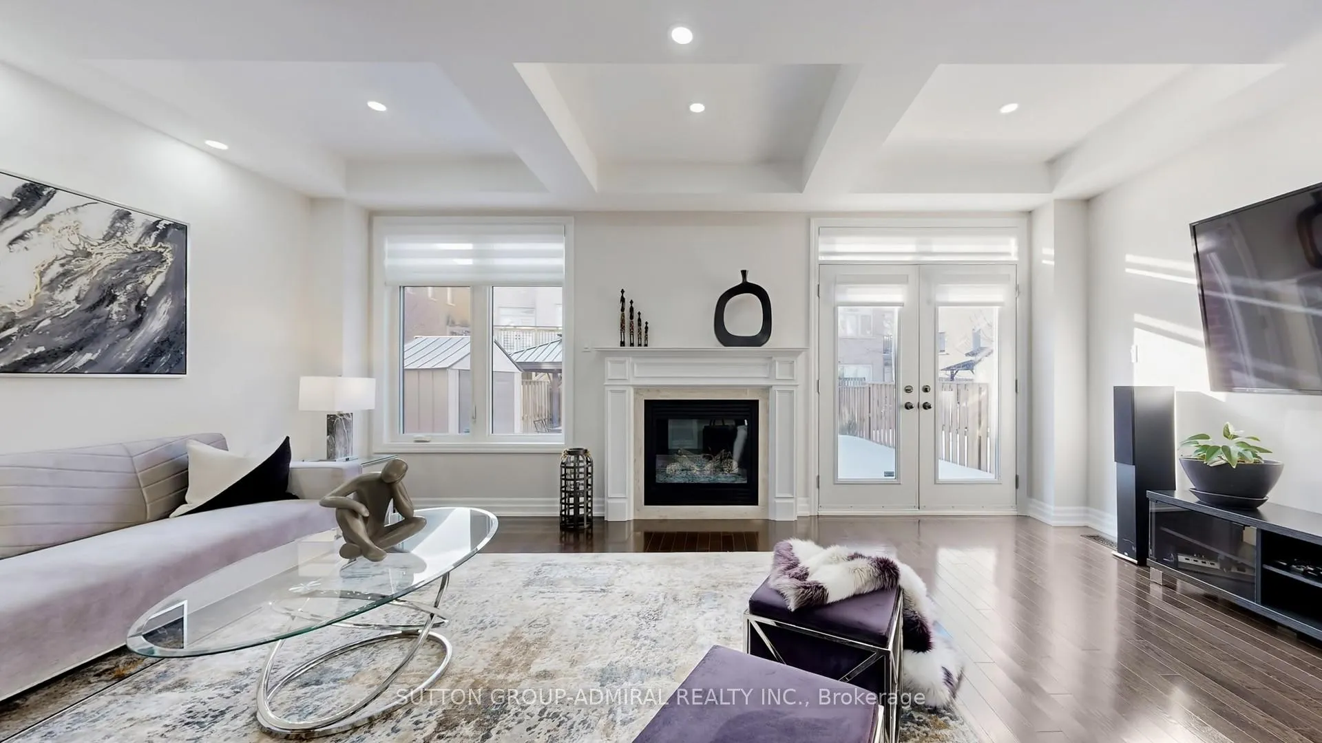 Photo 5 of 87 Robert Berry Crescent, King, King City — HOMEH