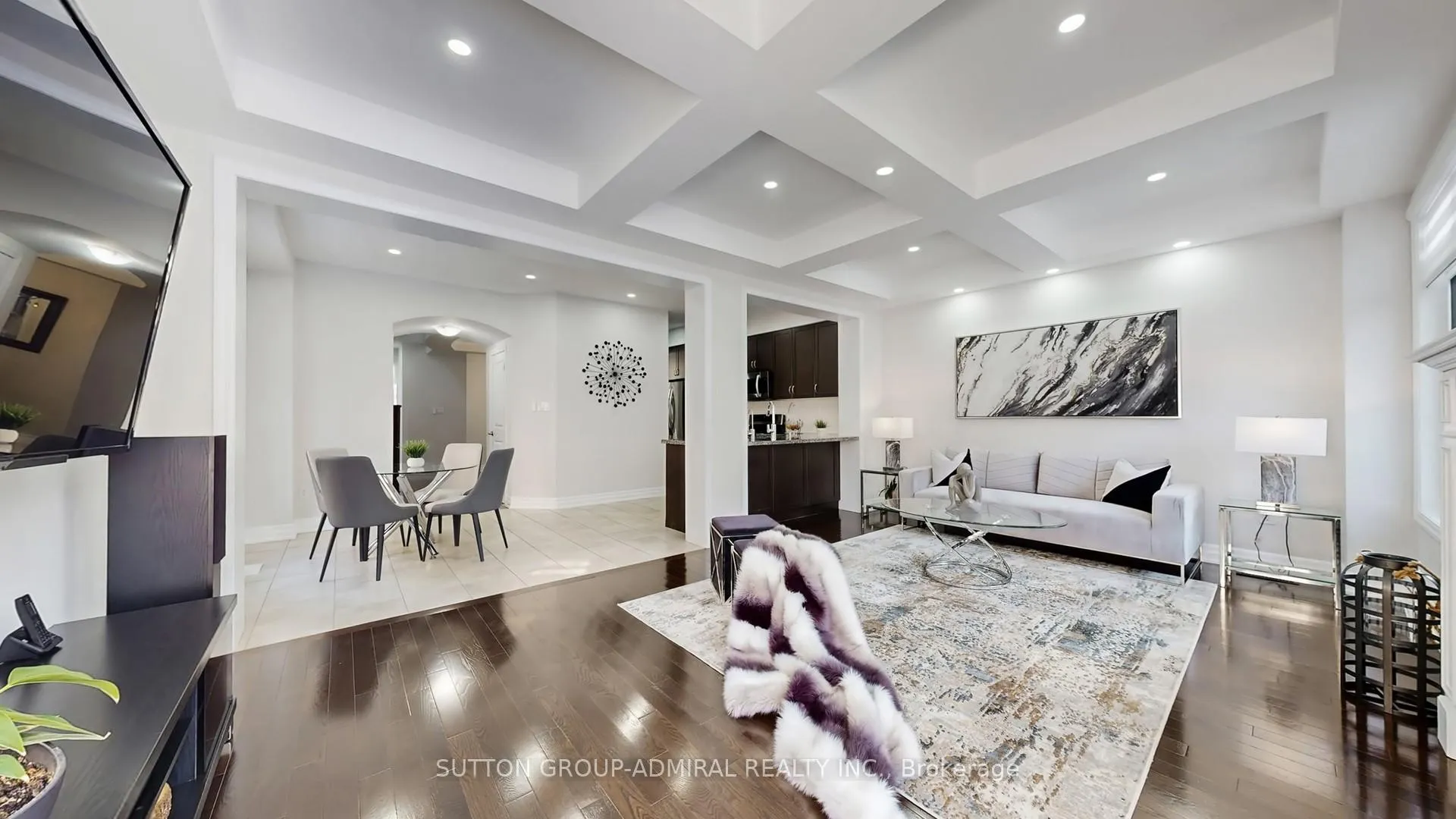 Photo 7 of 87 Robert Berry Crescent, King, King City — HOMEH