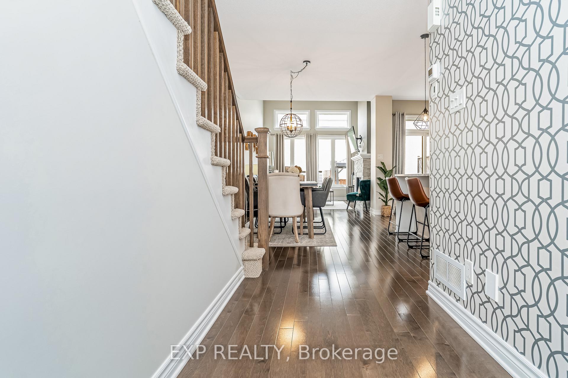 Photo 6 of 411 Livery Street, Ottawa, Kanata - Emerald Meadows/Trailwest — HOMEH