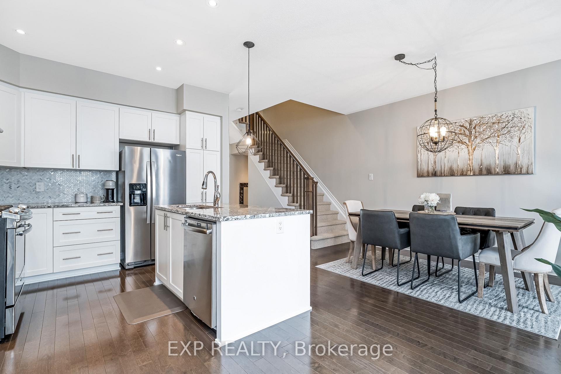 Photo 12 of 411 Livery Street, Ottawa, Kanata - Emerald Meadows/Trailwest — HOMEH