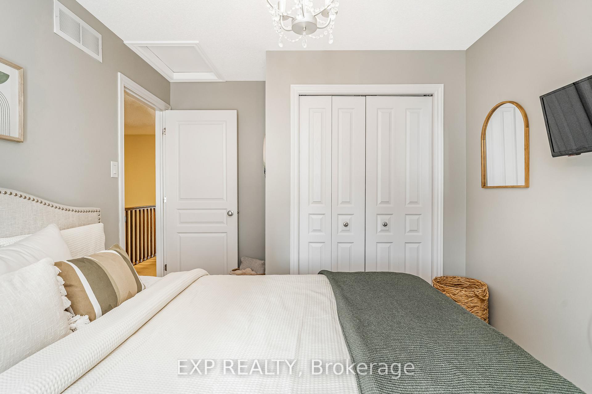 Photo 31 of 411 Livery Street, Ottawa, Kanata - Emerald Meadows/Trailwest — HOMEH