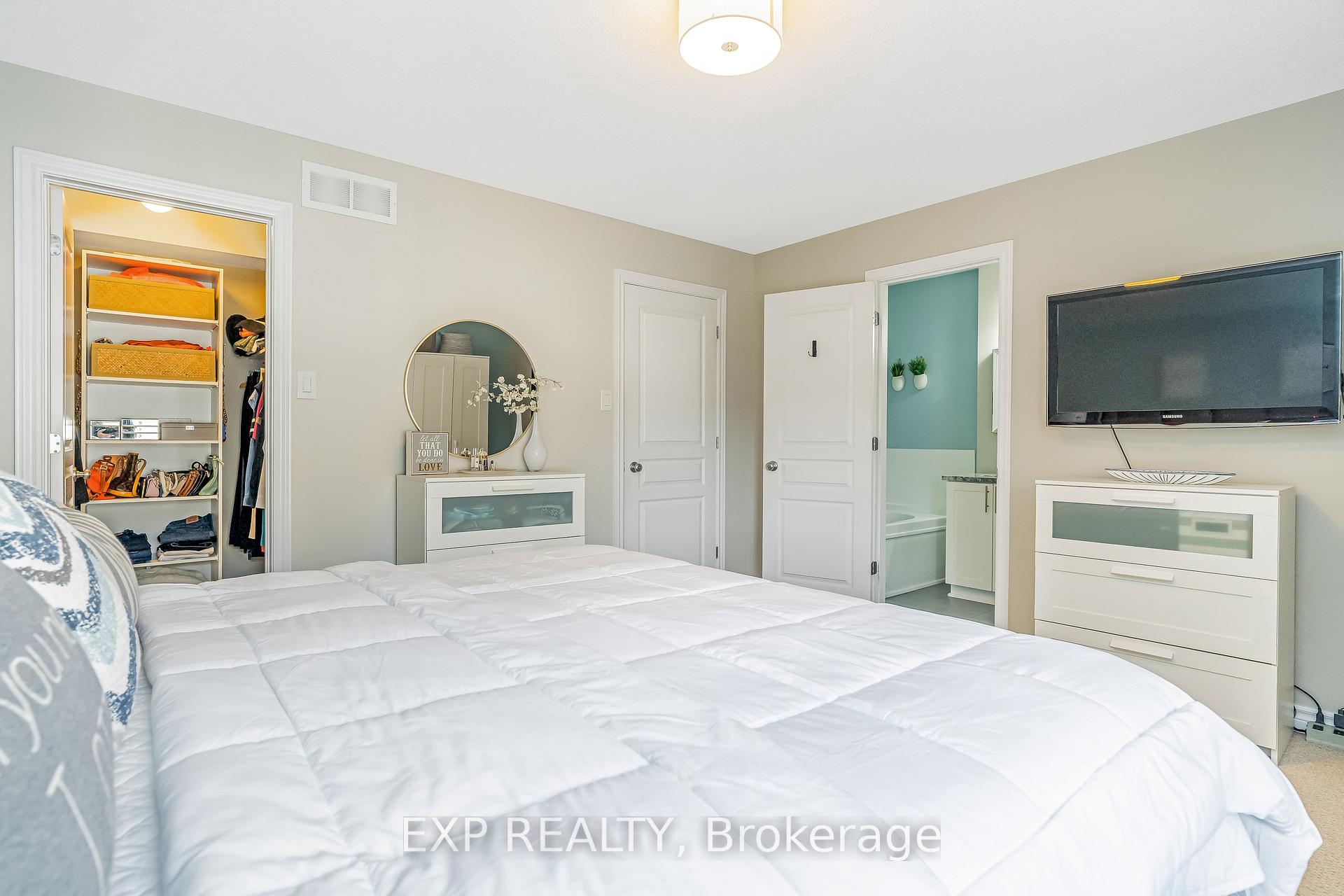 Photo 36 of 411 Livery Street, Ottawa, Kanata - Emerald Meadows/Trailwest — HOMEH