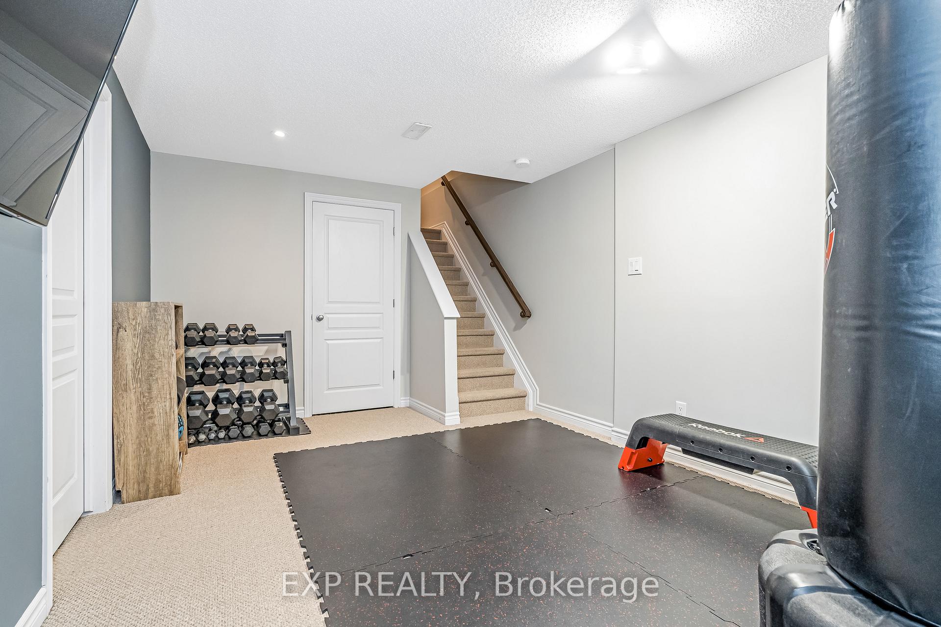 Photo 40 of 411 Livery Street, Ottawa, Kanata - Emerald Meadows/Trailwest — HOMEH