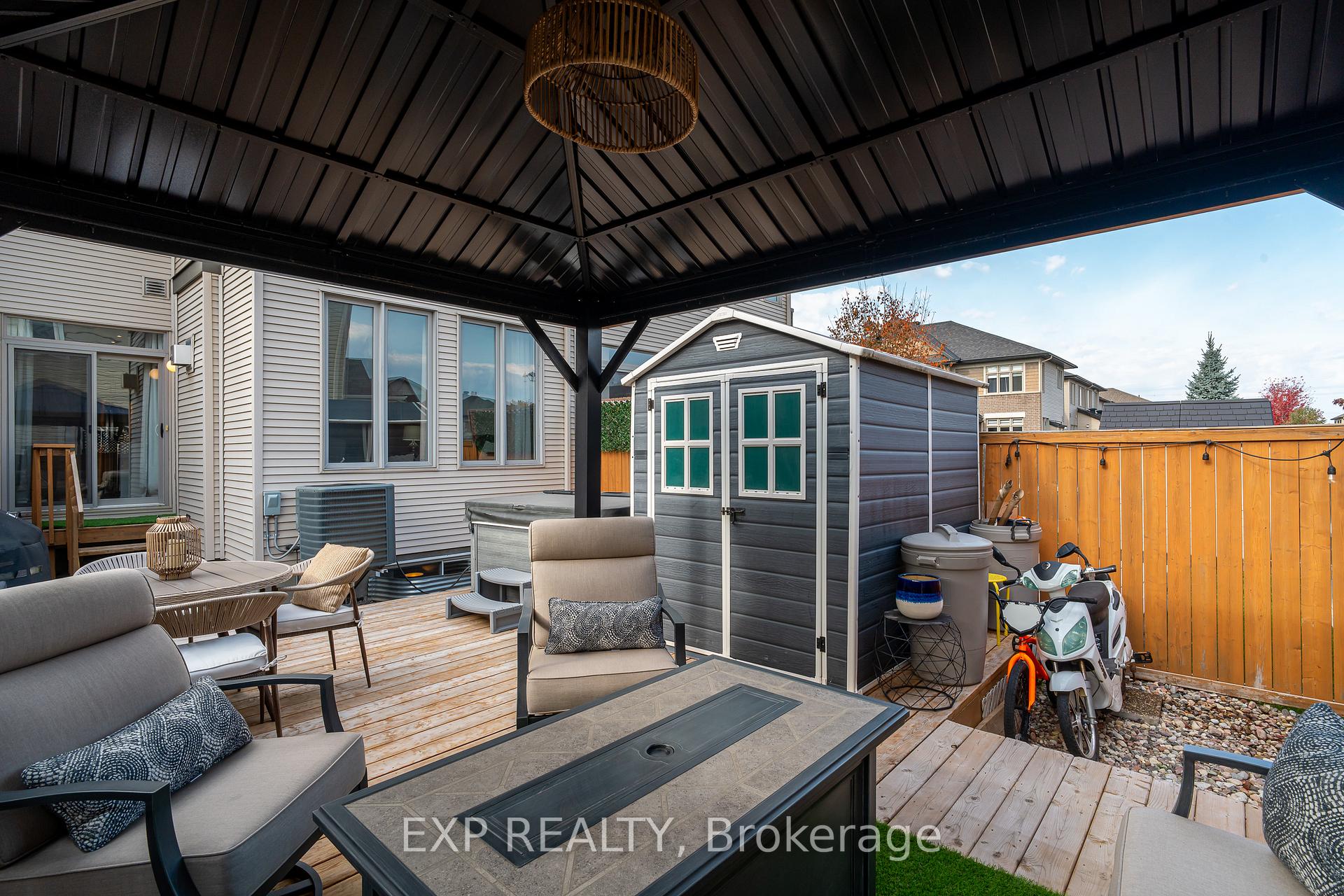 Photo 45 of 411 Livery Street, Ottawa, Kanata - Emerald Meadows/Trailwest — HOMEH