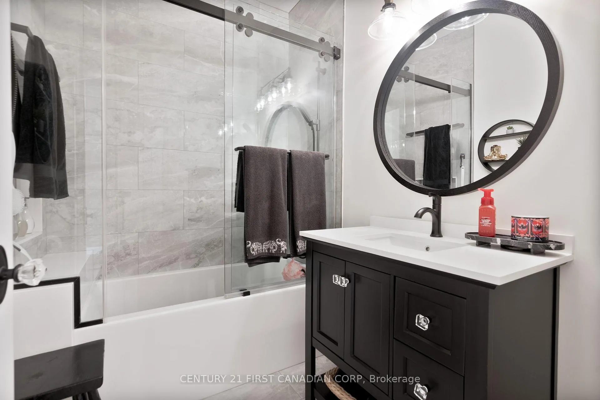Photo 7 of 161 Collins Way, Strathroy-Caradoc, SE — HOMEH