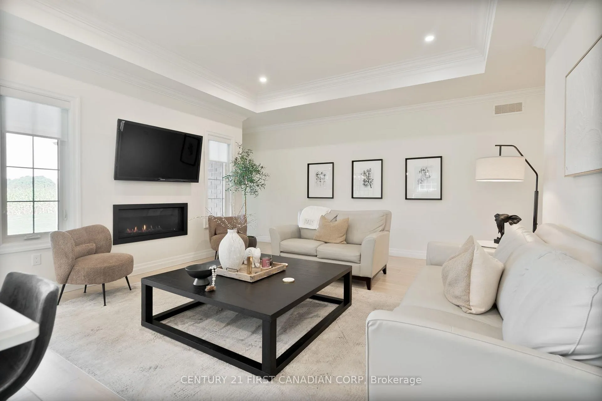 Photo 9 of 161 Collins Way, Strathroy-Caradoc, SE — HOMEH