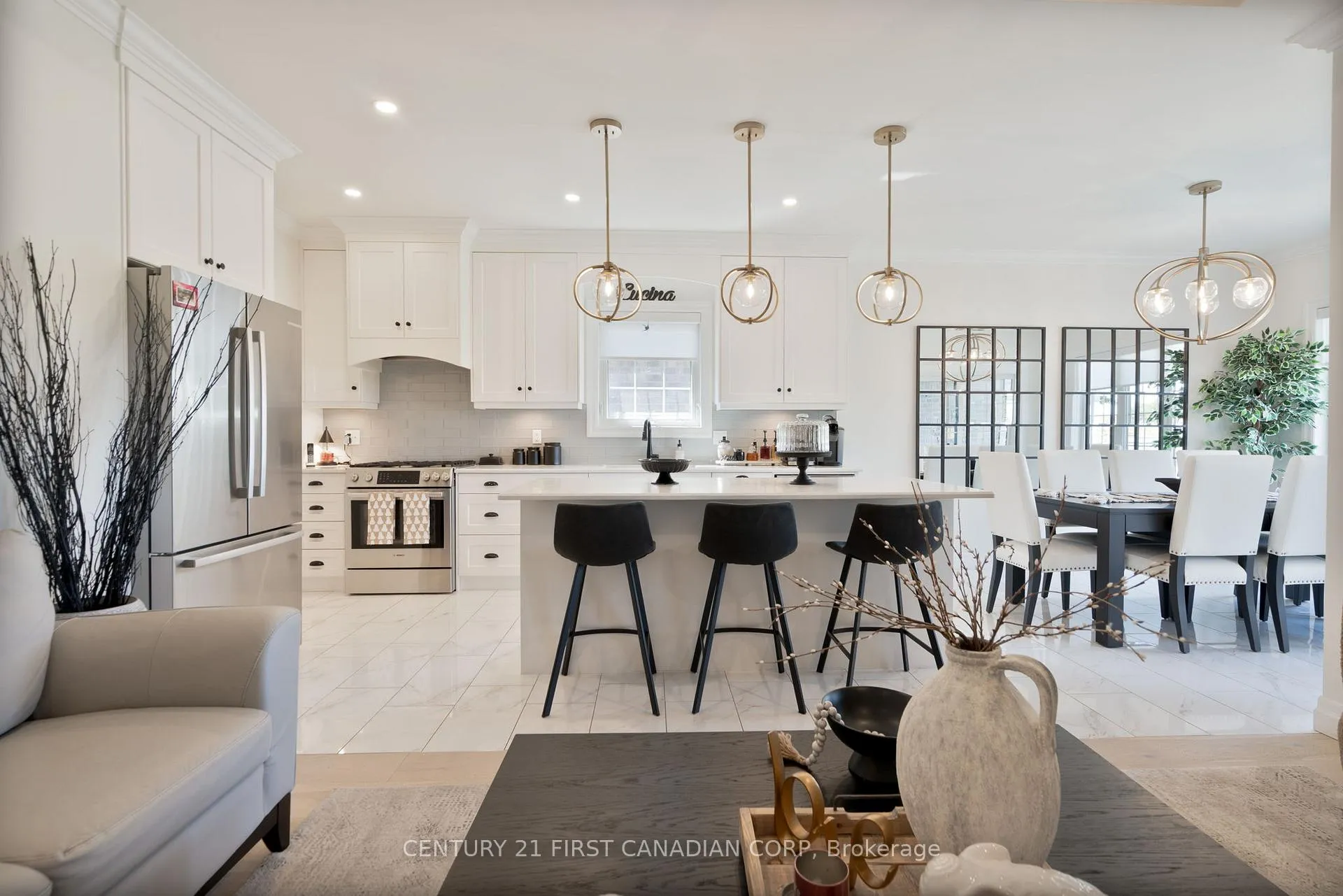 Photo 11 of 161 Collins Way, Strathroy-Caradoc, SE — HOMEH