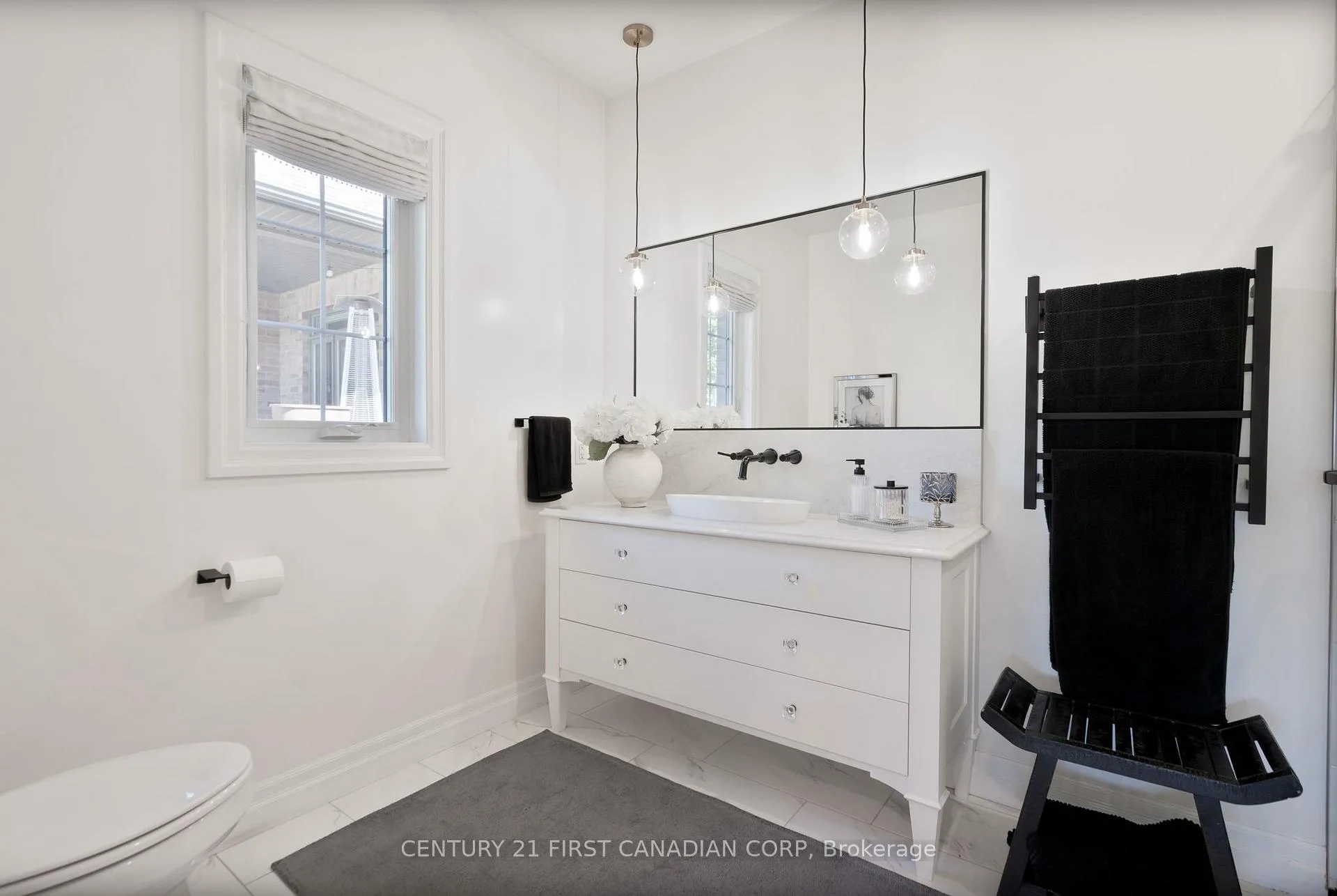 Photo 20 of 161 Collins Way, Strathroy-Caradoc, SE — HOMEH