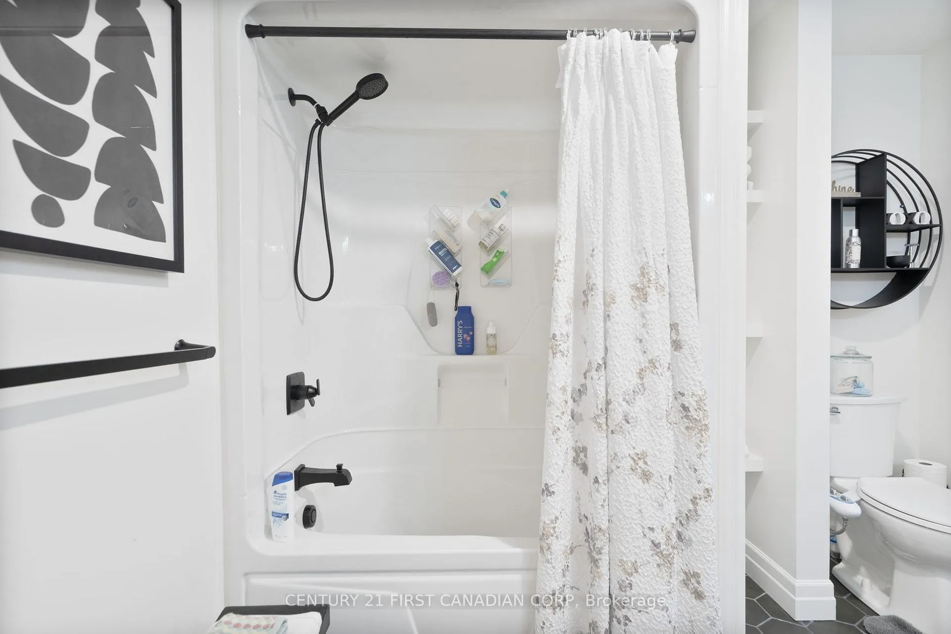 Photo 29 of 161 Collins Way, Strathroy-Caradoc, SE — HOMEH