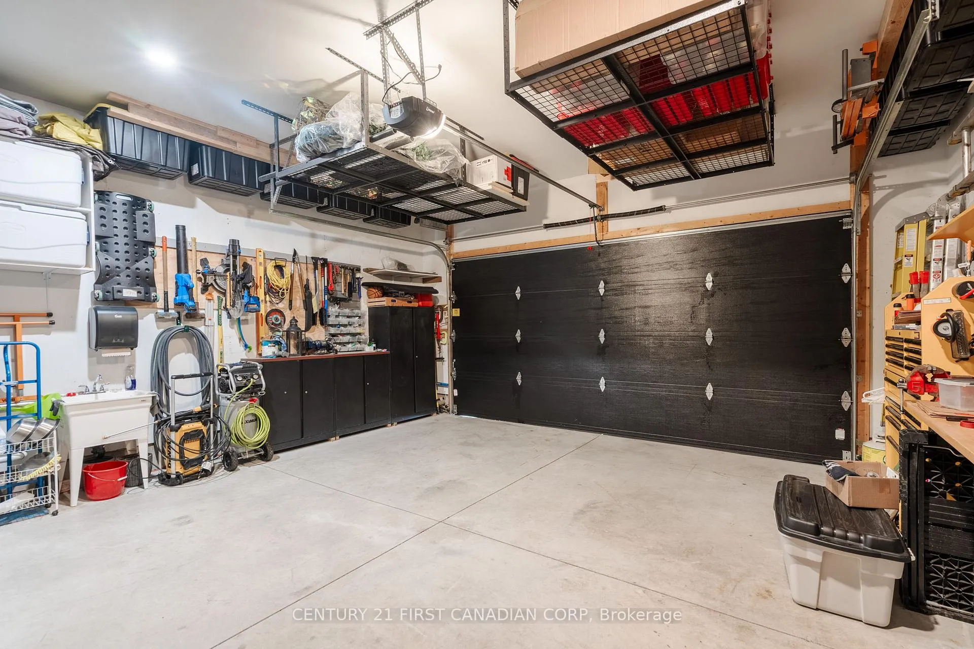 Photo 34 of 161 Collins Way, Strathroy-Caradoc, SE — HOMEH