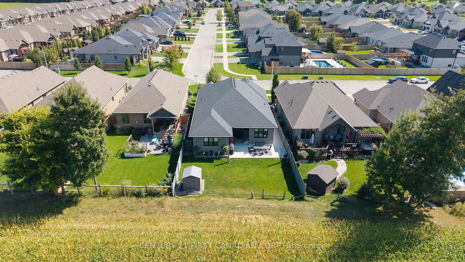 Photo 42 of 161 Collins Way, Strathroy-Caradoc, SE — HOMEH