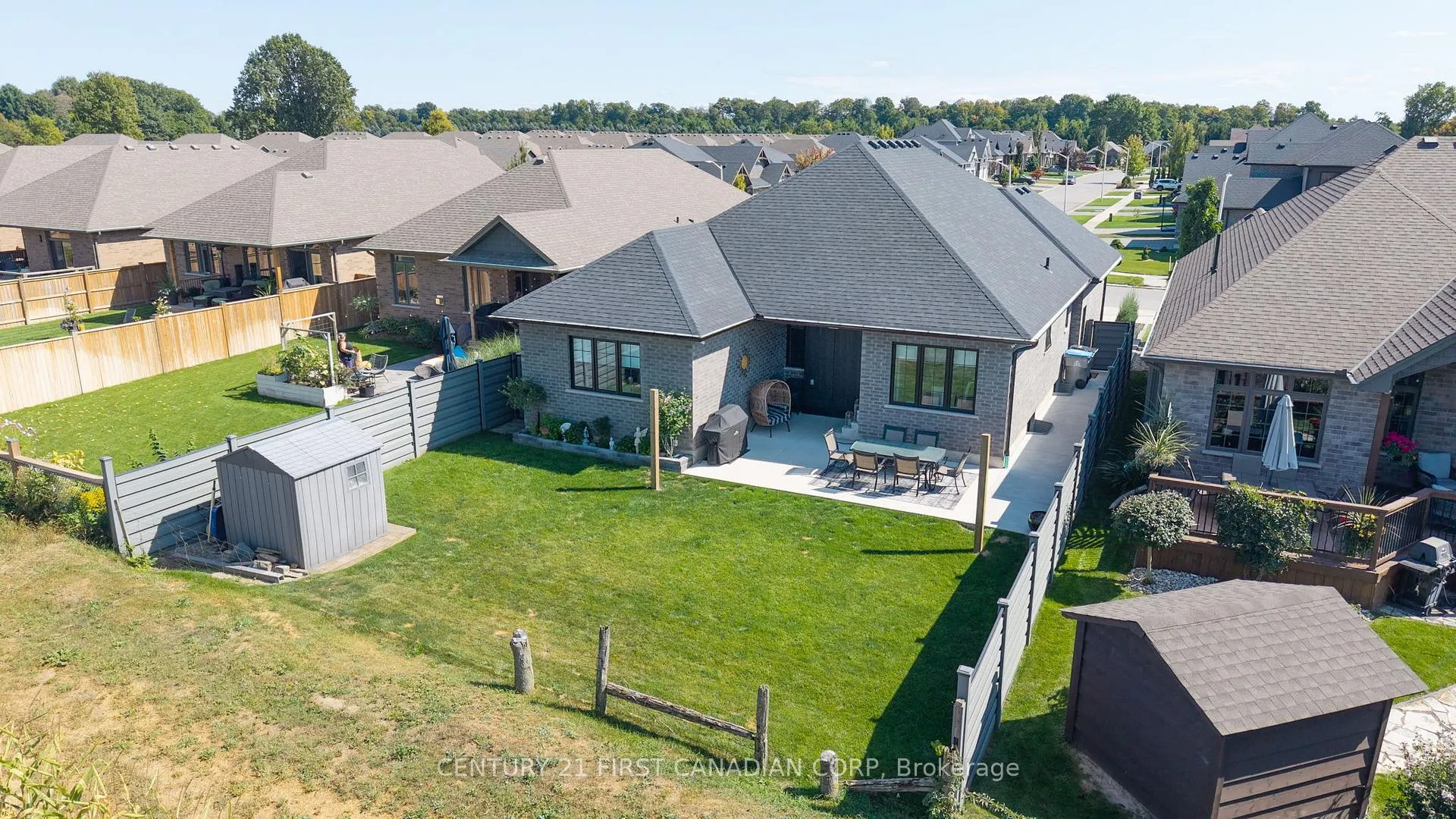 Photo 43 of 161 Collins Way, Strathroy-Caradoc, SE — HOMEH