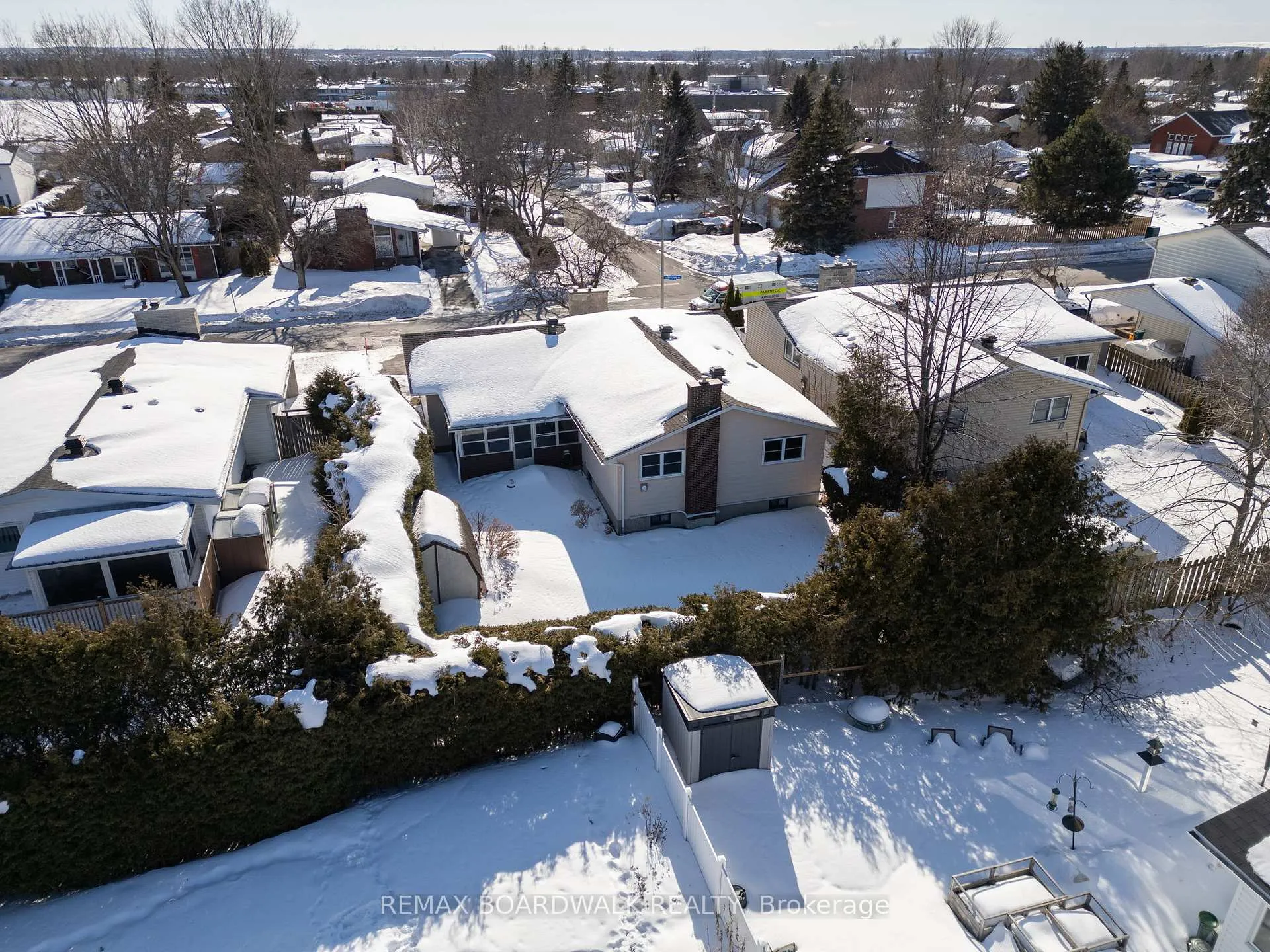 Photo 6 of 116 Old Colony Road, Ottawa, Kanata - Glencairn/Hazeldean — HOMEH