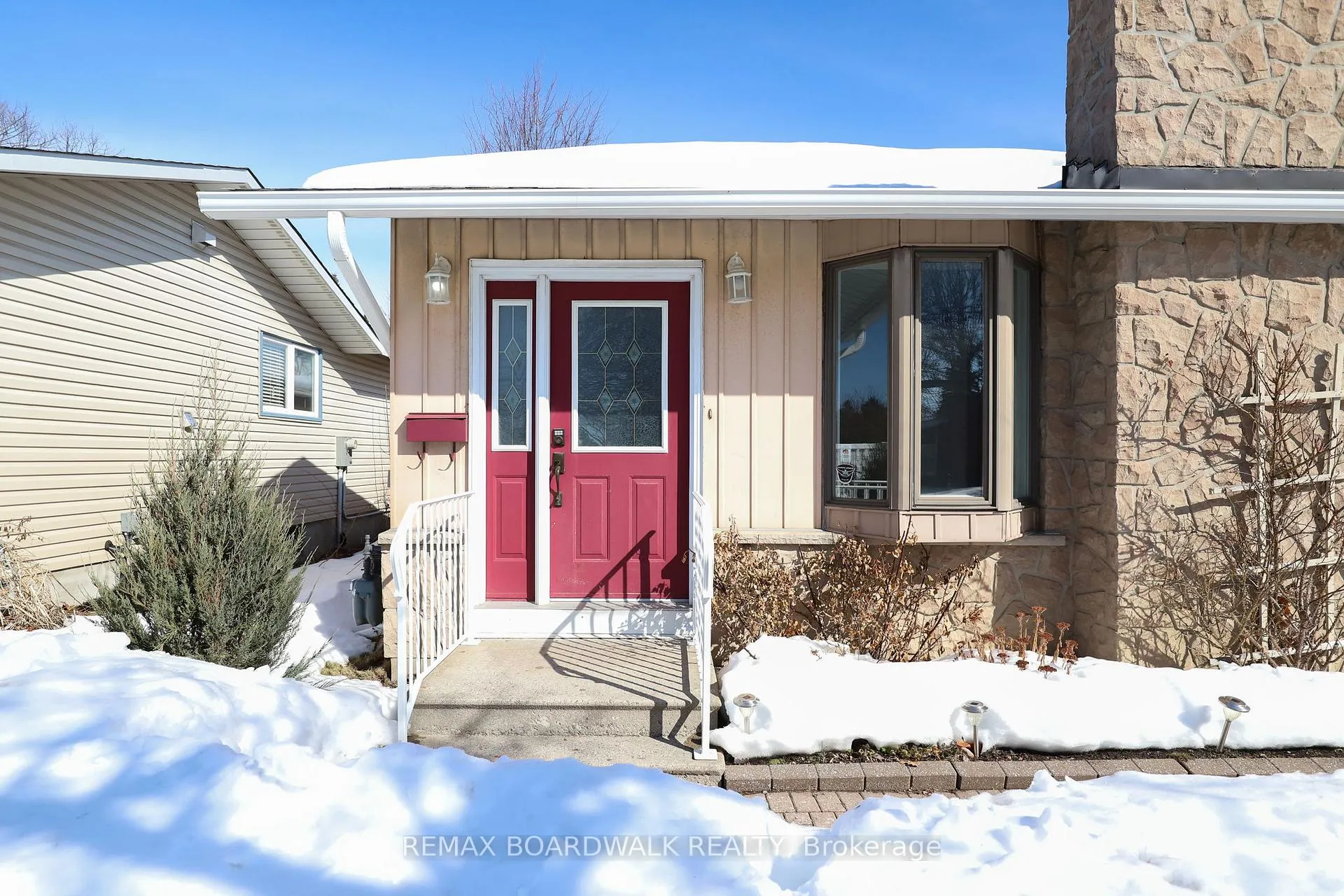 Photo 9 of 116 Old Colony Road, Ottawa, Kanata - Glencairn/Hazeldean — HOMEH