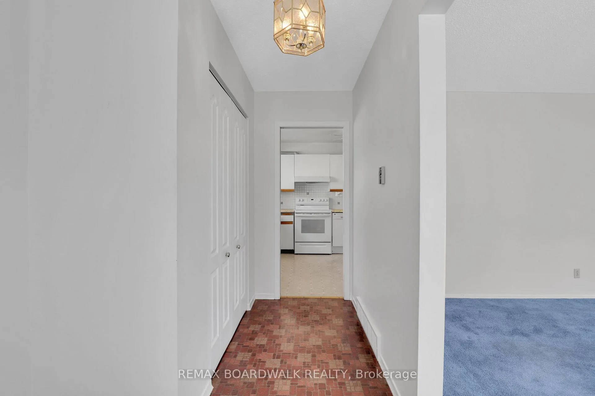 Photo 11 of 116 Old Colony Road, Ottawa, Kanata - Glencairn/Hazeldean — HOMEH