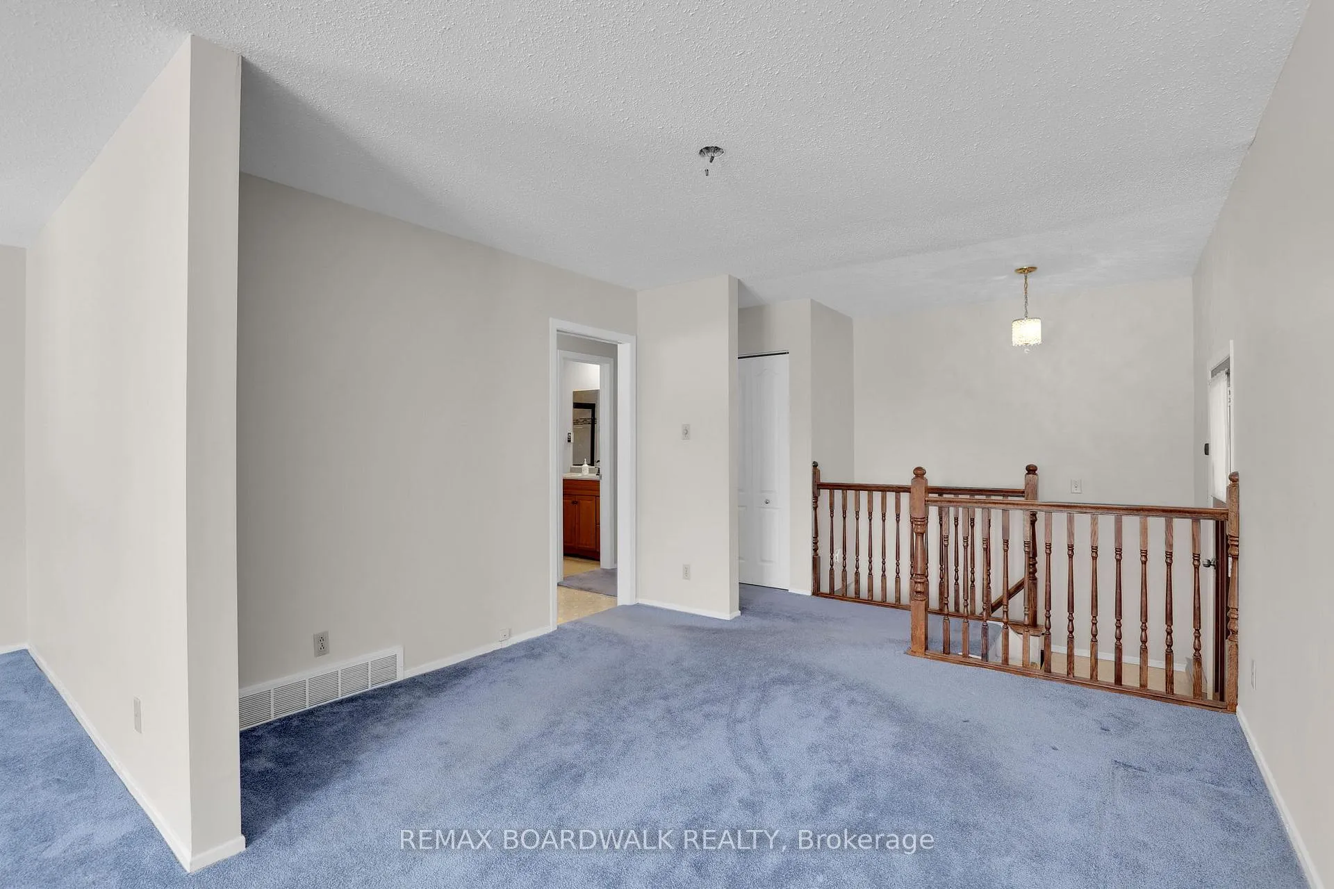 Photo 16 of 116 Old Colony Road, Ottawa, Kanata - Glencairn/Hazeldean — HOMEH