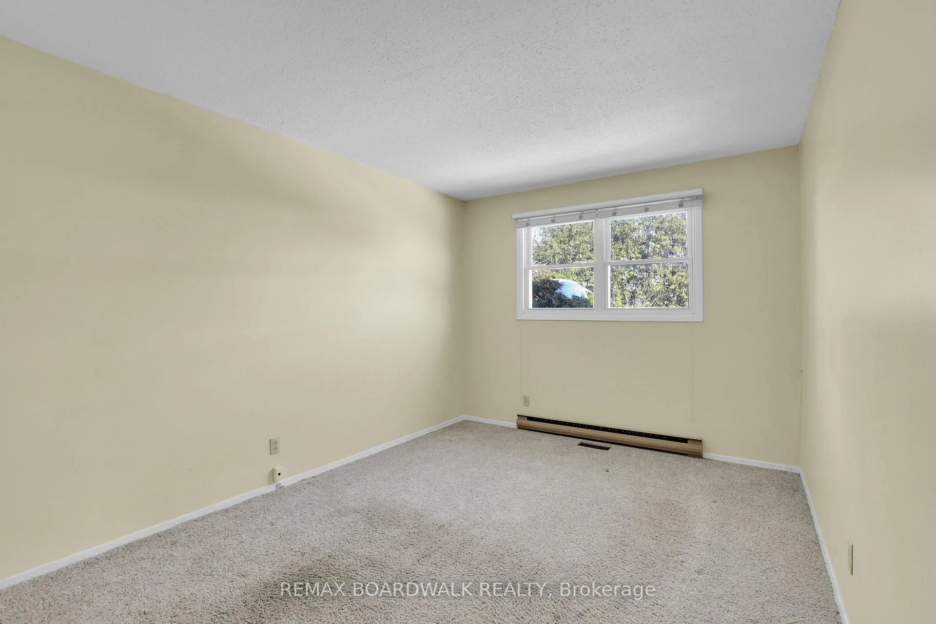 Photo 21 of 116 Old Colony Road, Ottawa, Kanata - Glencairn/Hazeldean — HOMEH