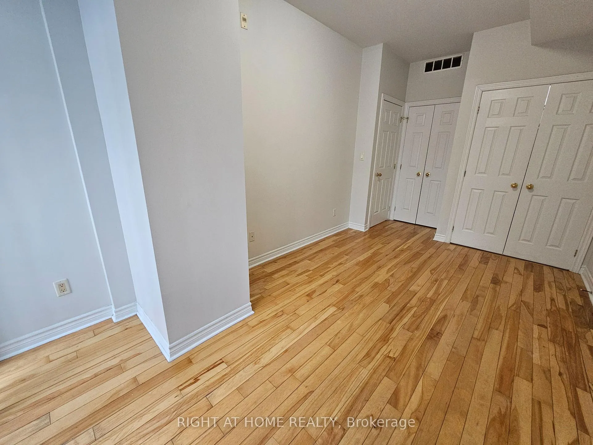 Photo 19 of Unit 302, 648A Yonge Street, Toronto, Church-Yonge Corridor — HOMEH