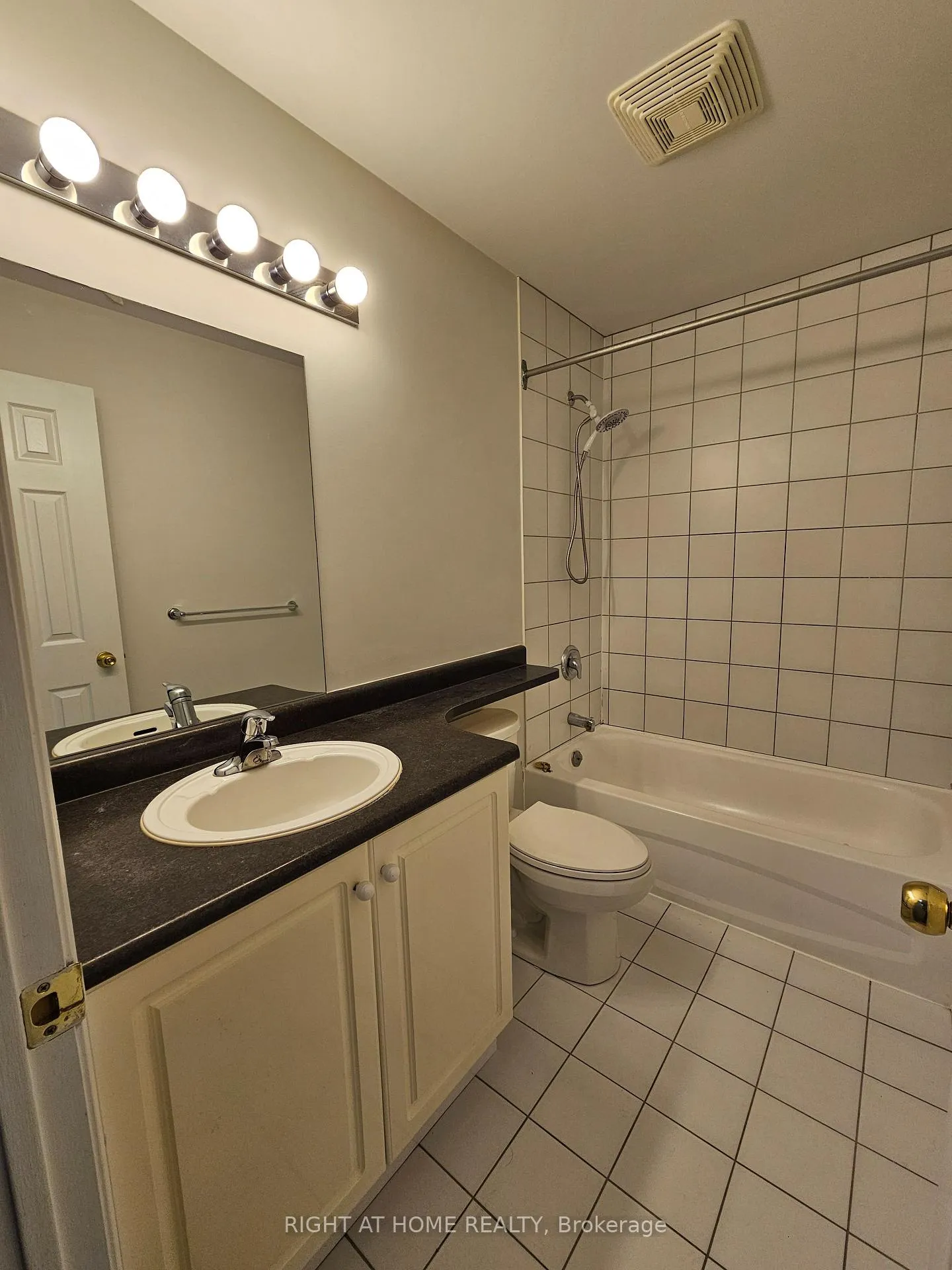 Photo 25 of Unit 302, 648A Yonge Street, Toronto, Church-Yonge Corridor — HOMEH