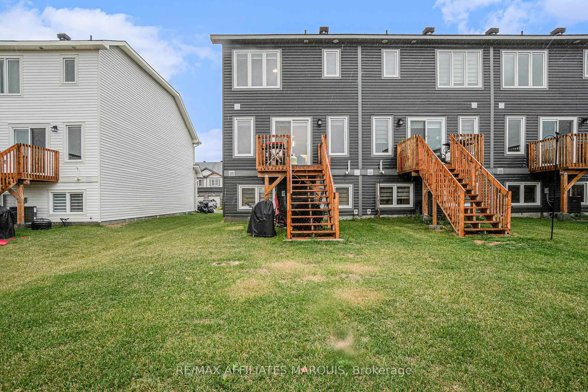 Photo 2 of 62 Staples Boulevard, Smiths Falls — HOMEH