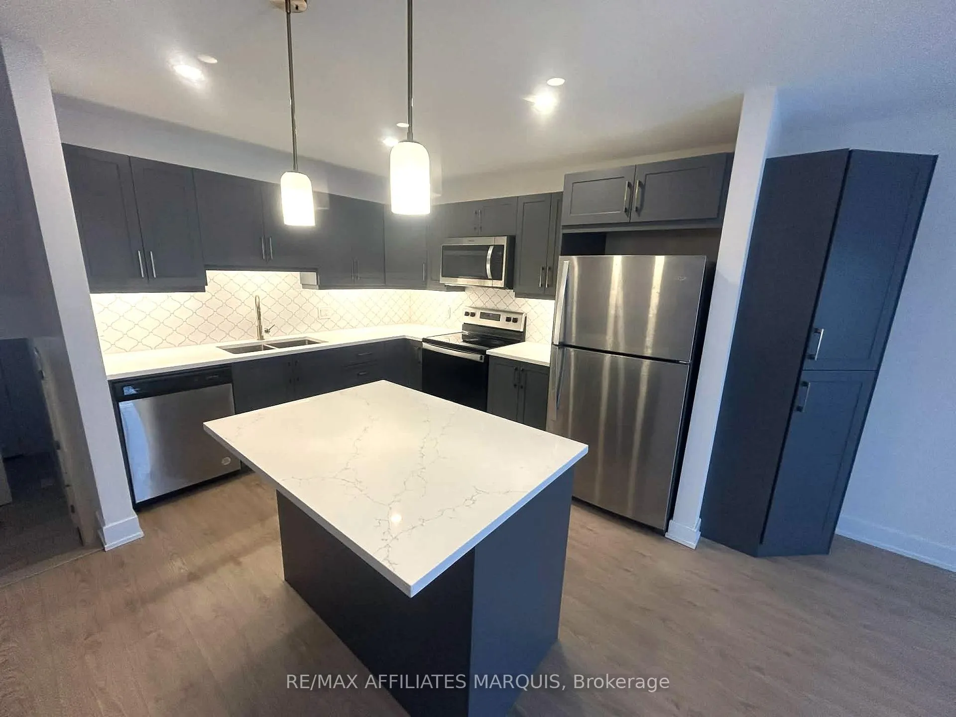 Photo 3 of 62 Staples Boulevard, Smiths Falls — HOMEH