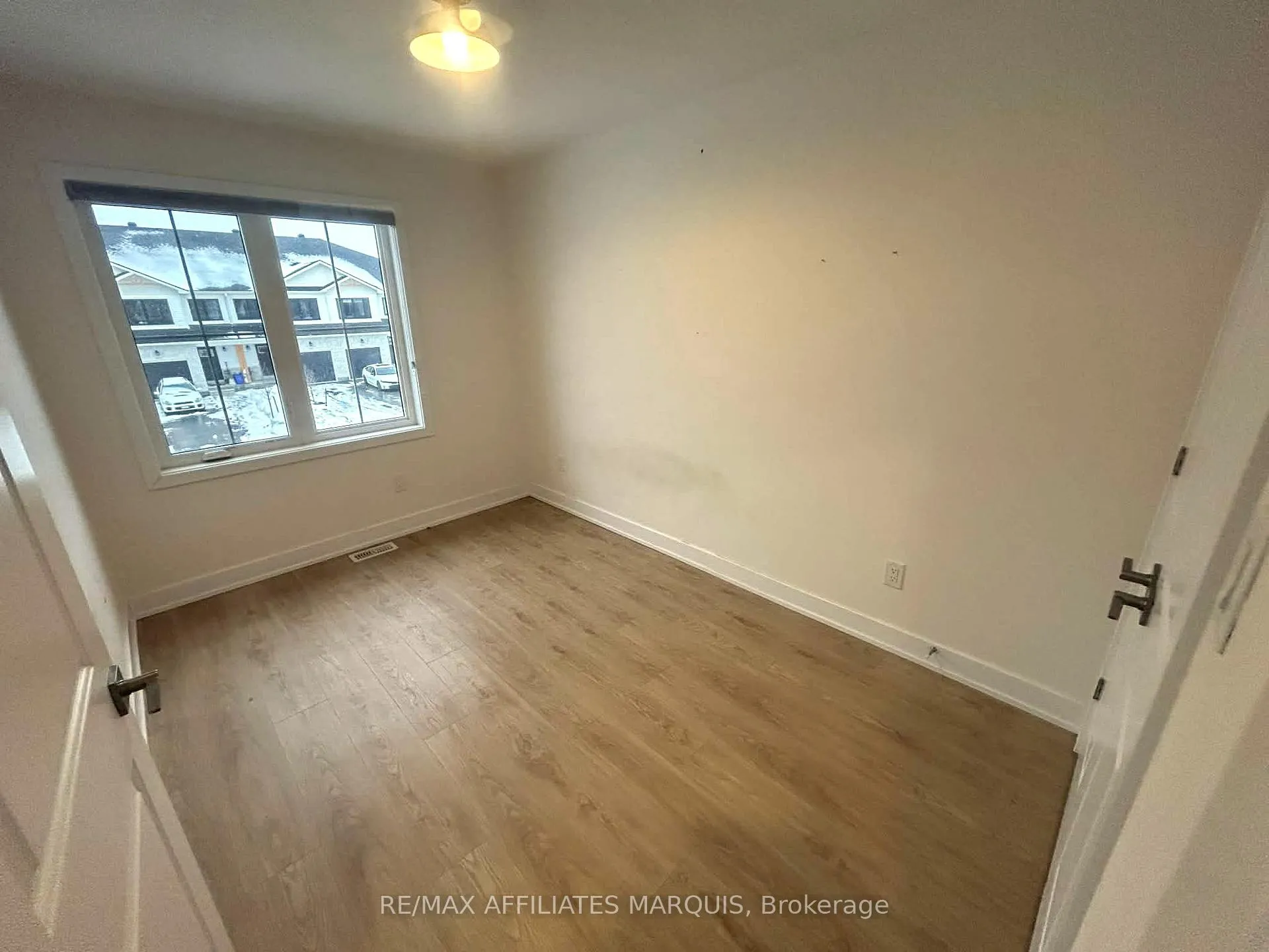 Photo 10 of 62 Staples Boulevard, Smiths Falls — HOMEH
