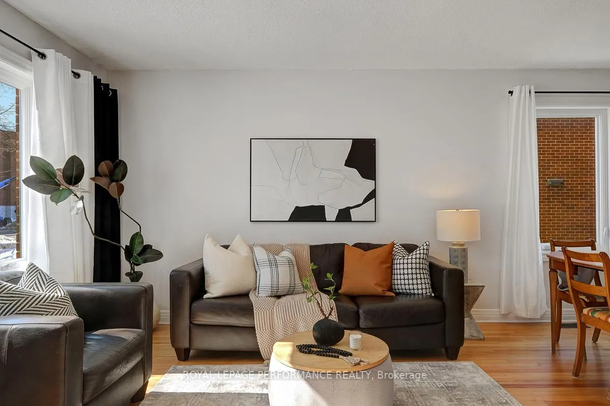 Photo 4 of 321 Donald Street, Ottawa, Overbrook/Castle Heights — HOMEH