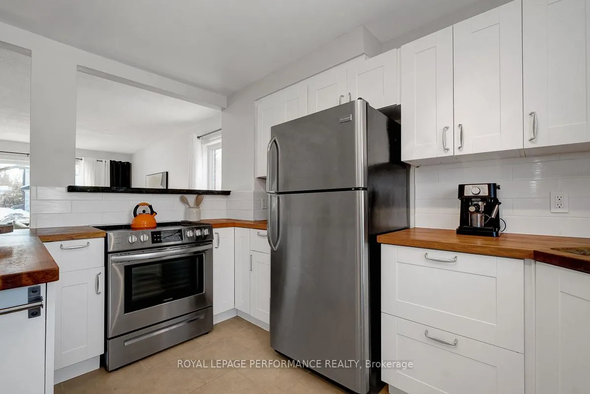 Photo 12 of 321 Donald Street, Ottawa, Overbrook/Castle Heights — HOMEH