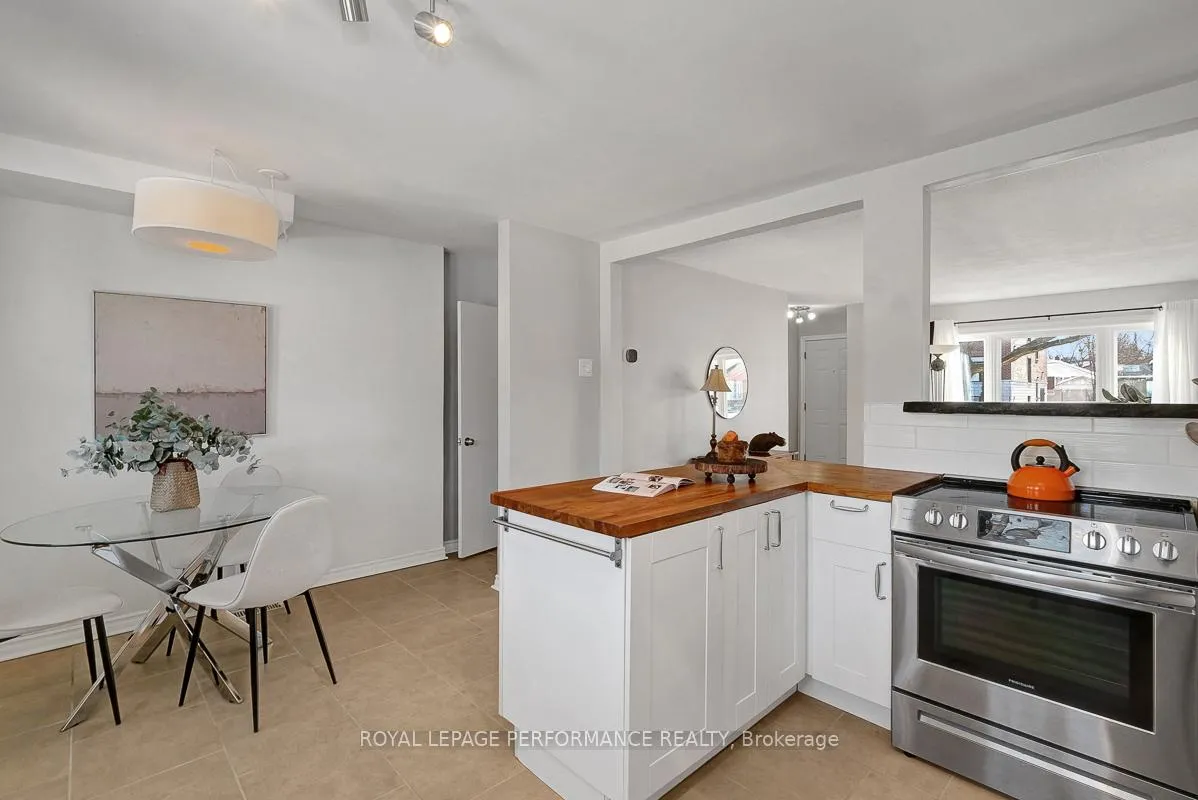 Photo 13 of 321 Donald Street, Ottawa, Overbrook/Castle Heights — HOMEH