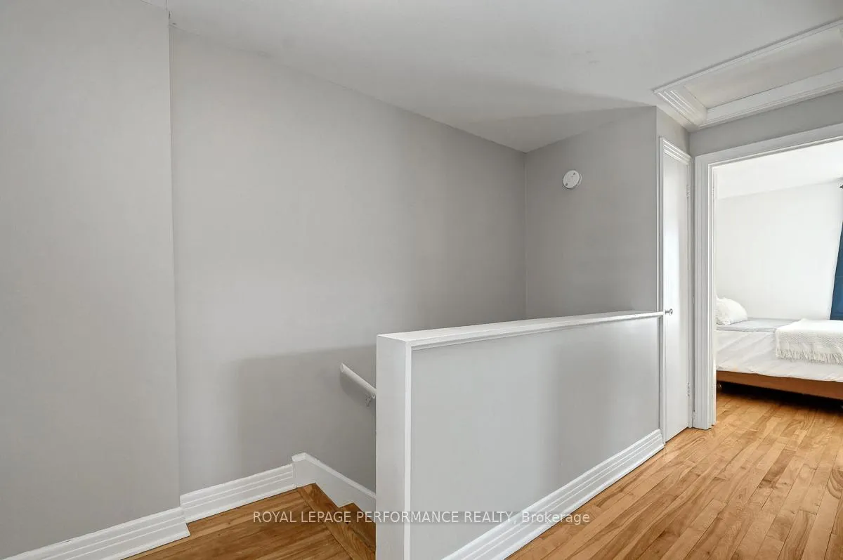 Photo 17 of 321 Donald Street, Ottawa, Overbrook/Castle Heights — HOMEH