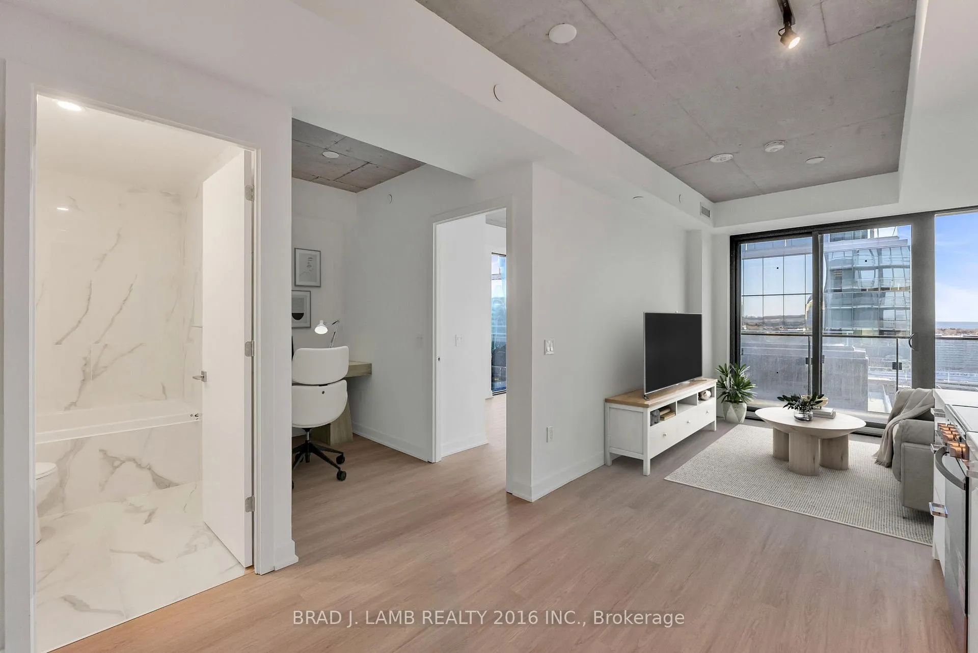 Photo 1 of Unit 2002, 284 King Street E, Toronto, Moss Park — HOMEH