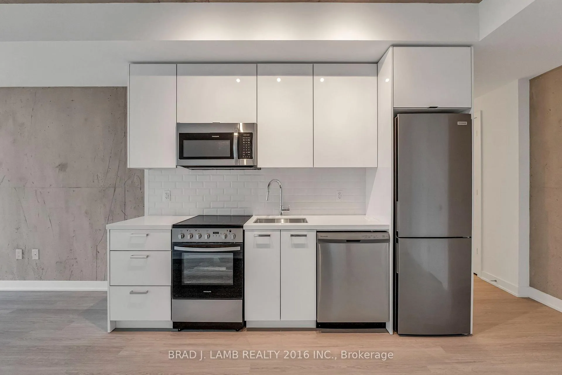 Photo 4 of Unit 2002, 284 King Street E, Toronto, Moss Park — HOMEH