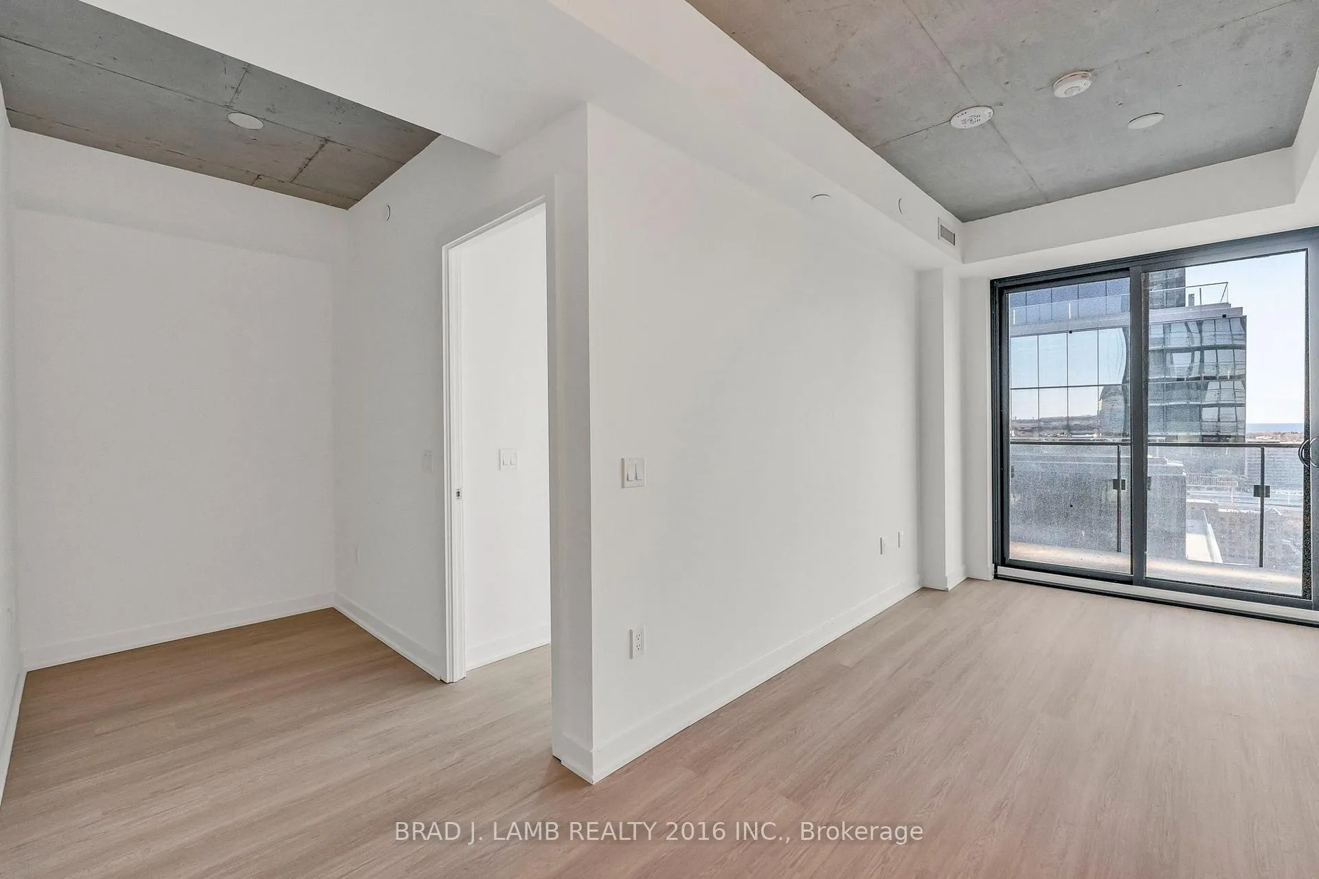 Photo 7 of Unit 2002, 284 King Street E, Toronto, Moss Park — HOMEH
