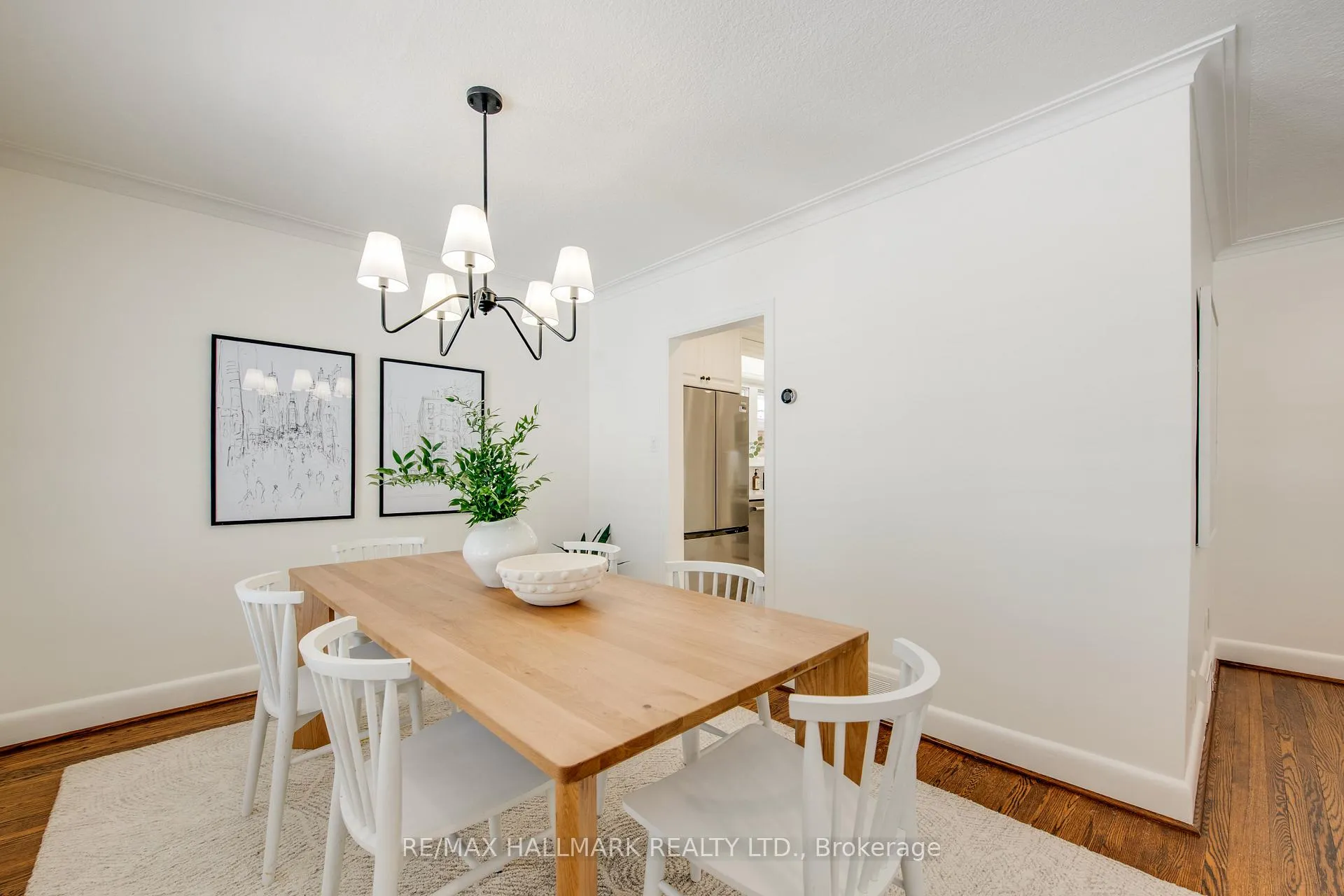 Photo 4 of 67 Saybrook Avenue, Etobicoke, Stonegate-Queensway — HOMEH