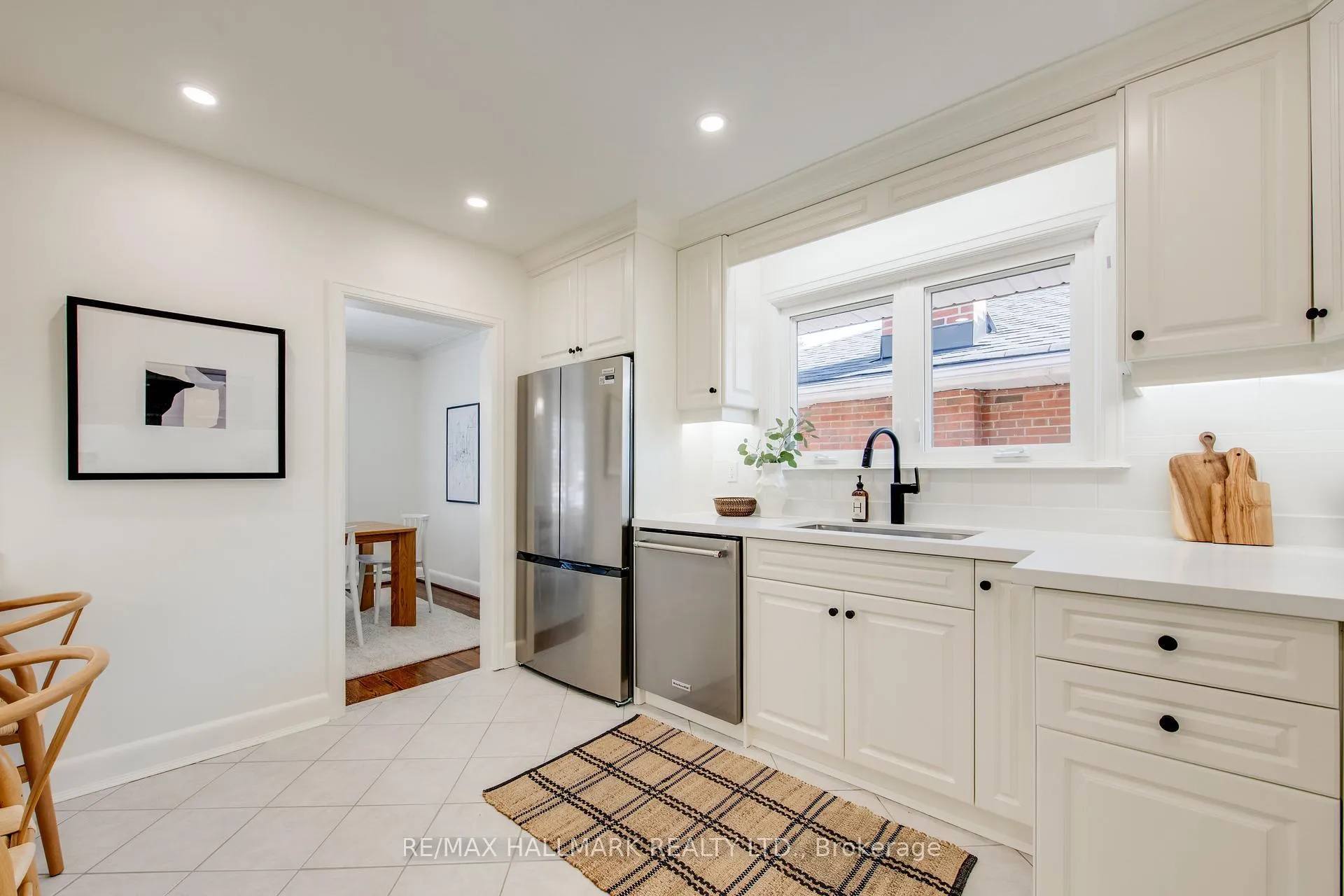 Photo 6 of 67 Saybrook Avenue, Etobicoke, Stonegate-Queensway — HOMEH