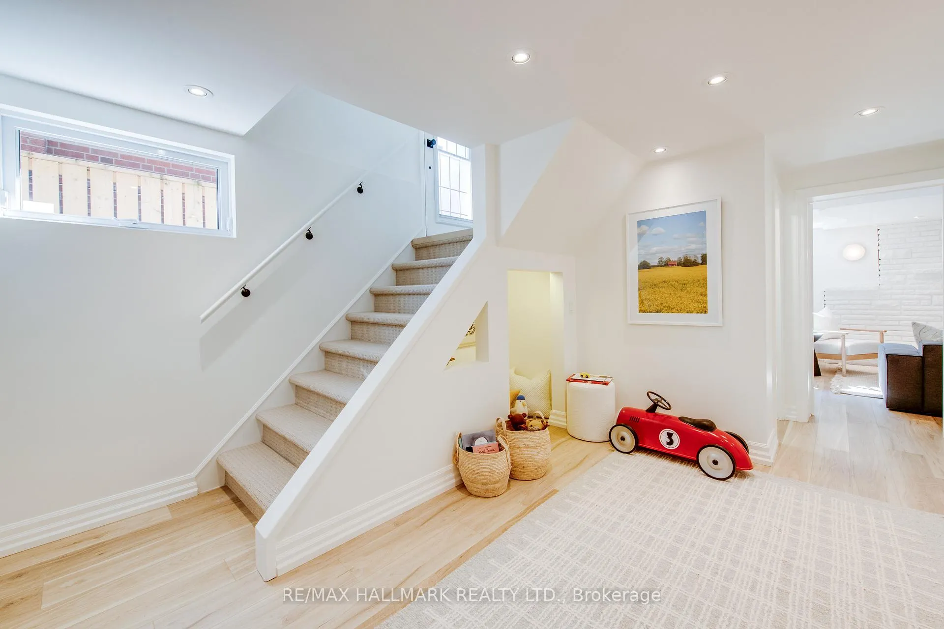 Photo 15 of 67 Saybrook Avenue, Etobicoke, Stonegate-Queensway — HOMEH