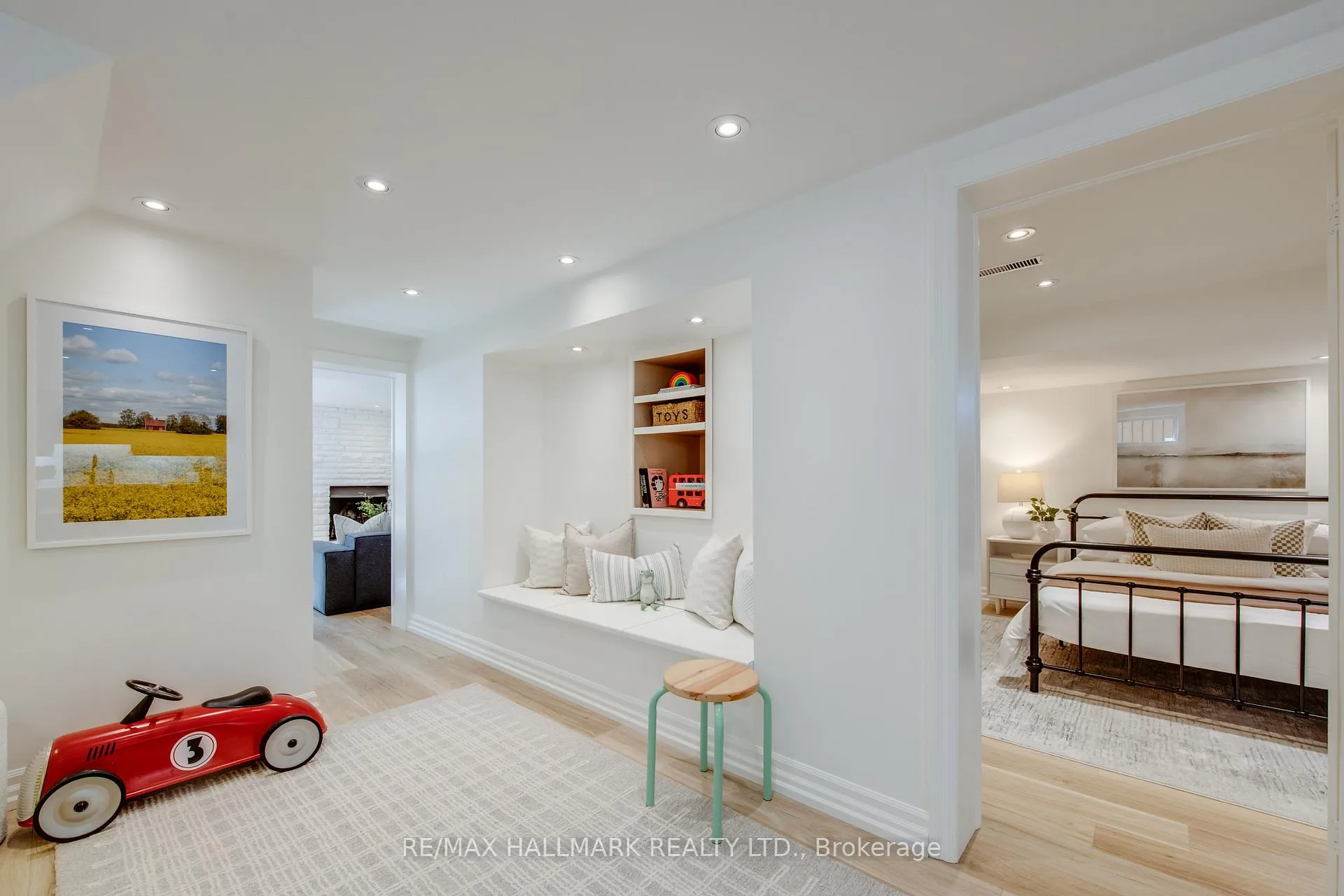 Photo 17 of 67 Saybrook Avenue, Etobicoke, Stonegate-Queensway — HOMEH
