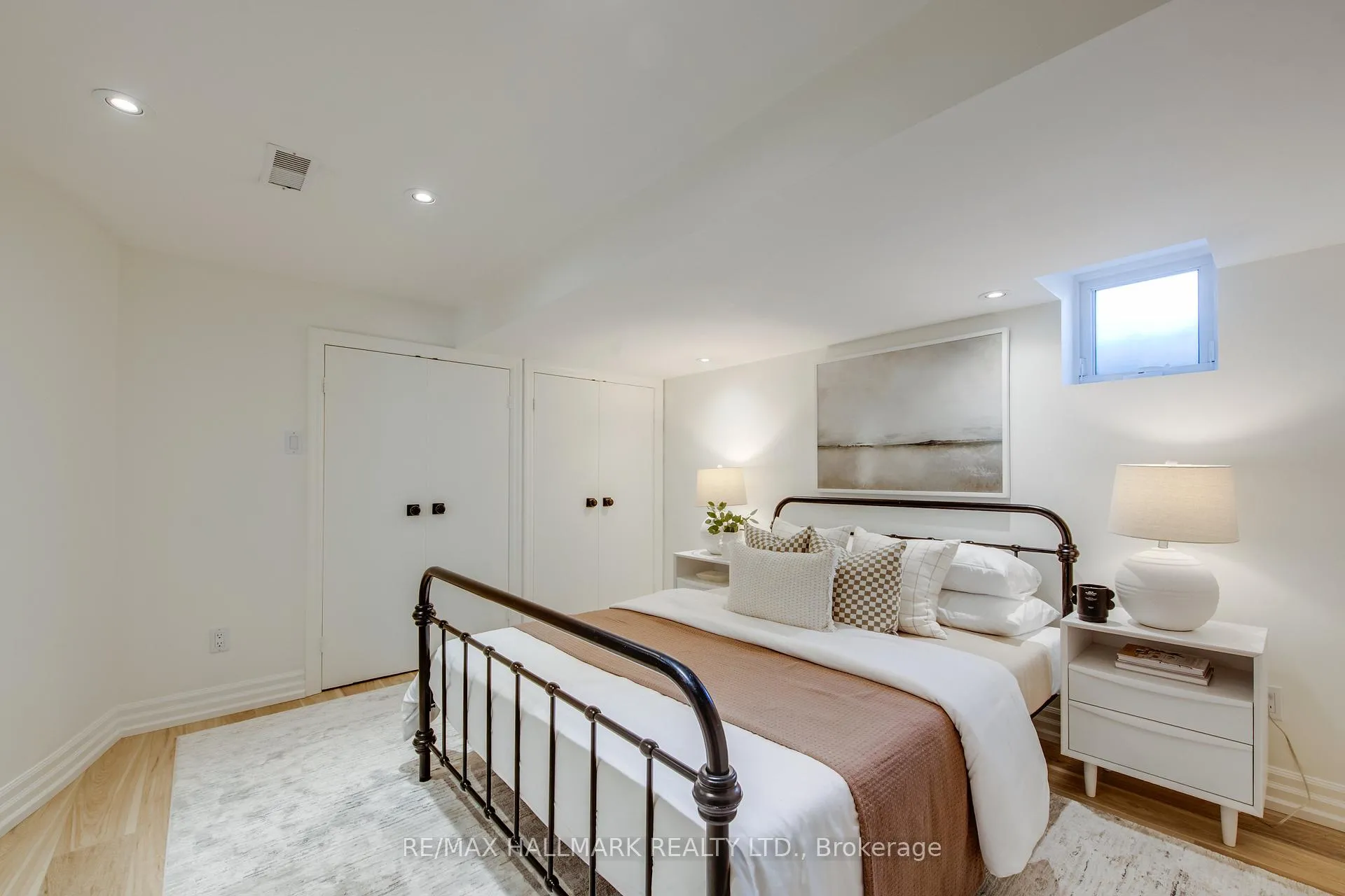Photo 18 of 67 Saybrook Avenue, Etobicoke, Stonegate-Queensway — HOMEH