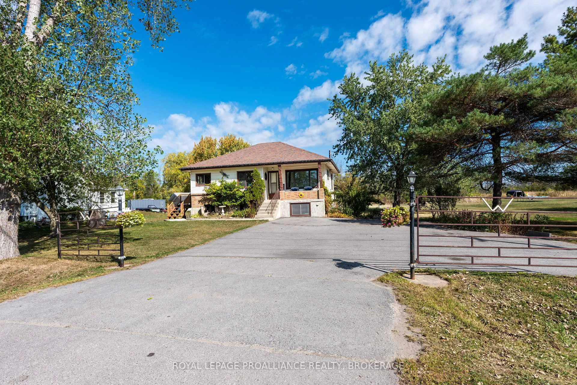 Photo 1 of 4835 County Road 2, Loyalist, Lennox and Addington - South — HOMEH
