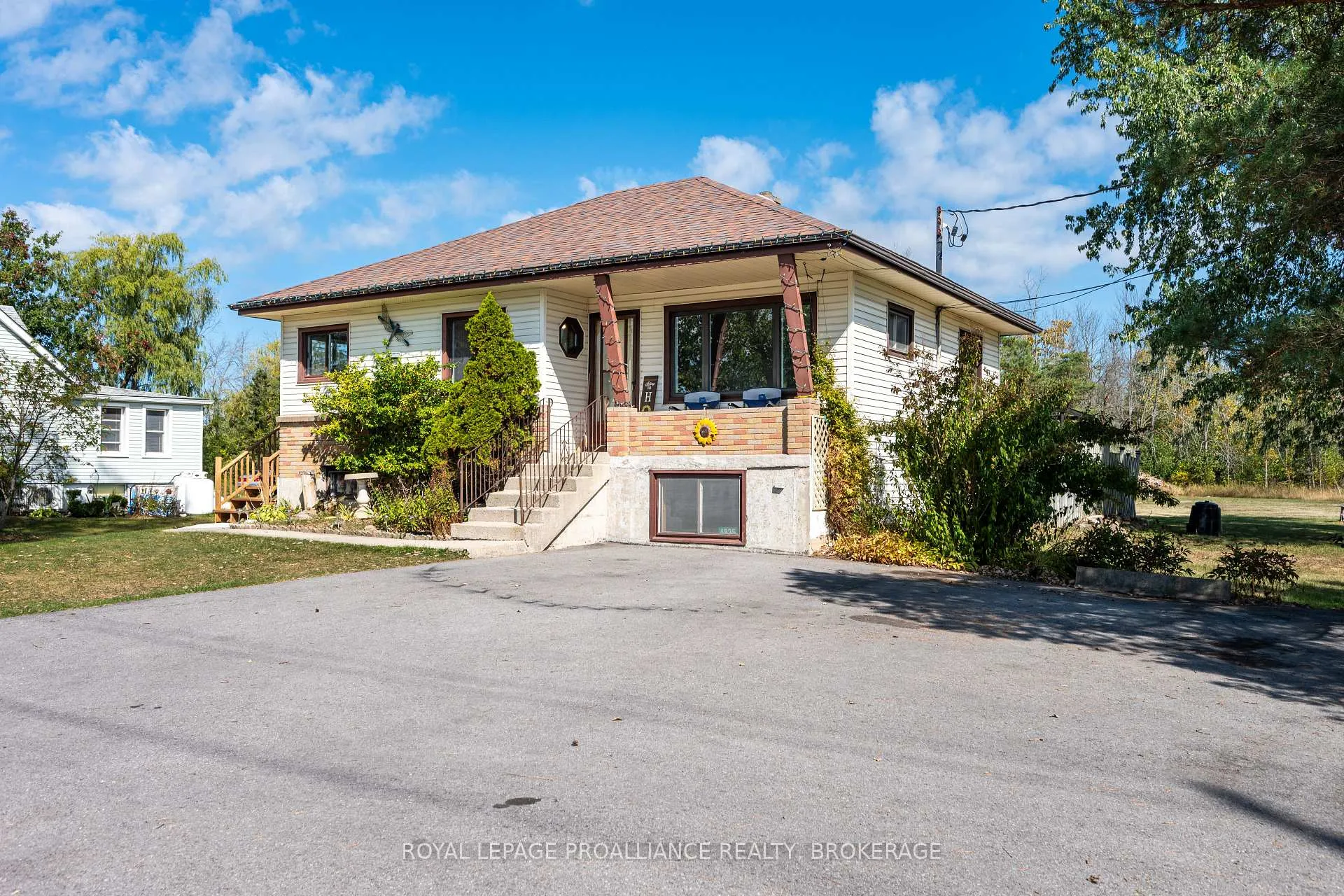 Photo 3 of 4835 County Road 2, Loyalist, Lennox and Addington - South — HOMEH