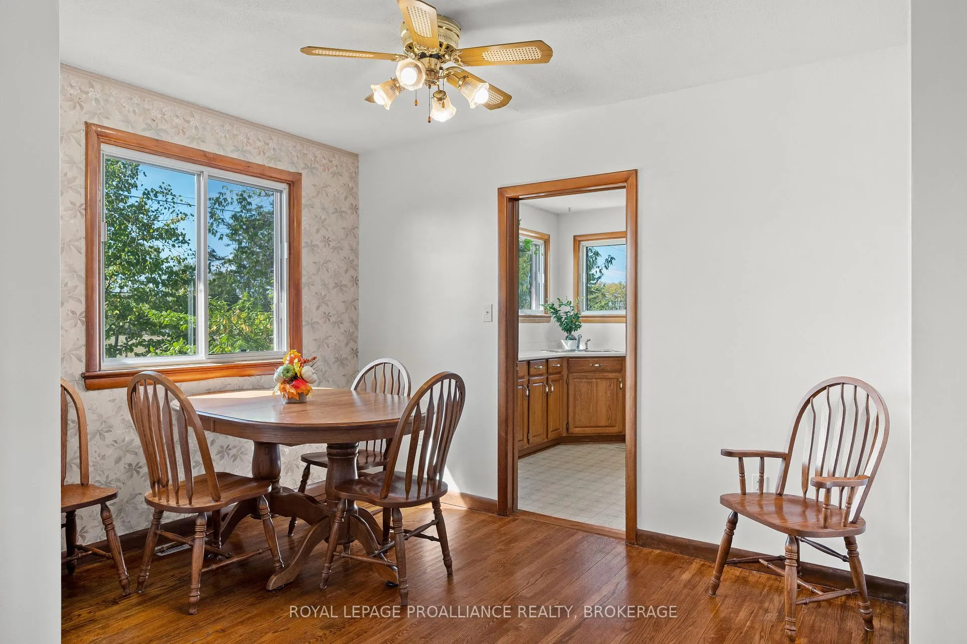 Photo 7 of 4835 County Road 2, Loyalist, Lennox and Addington - South — HOMEH
