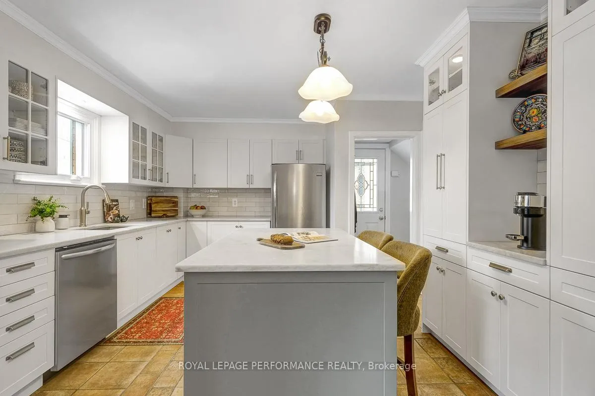 Photo 8 of 532 Alesther Street, Ottawa, Overbrook/Castle Heights — HOMEH