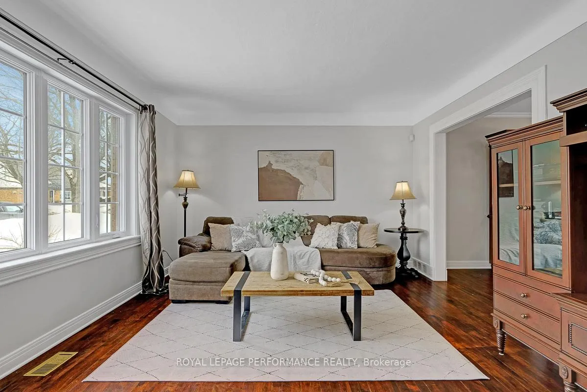 Photo 13 of 532 Alesther Street, Ottawa, Overbrook/Castle Heights — HOMEH