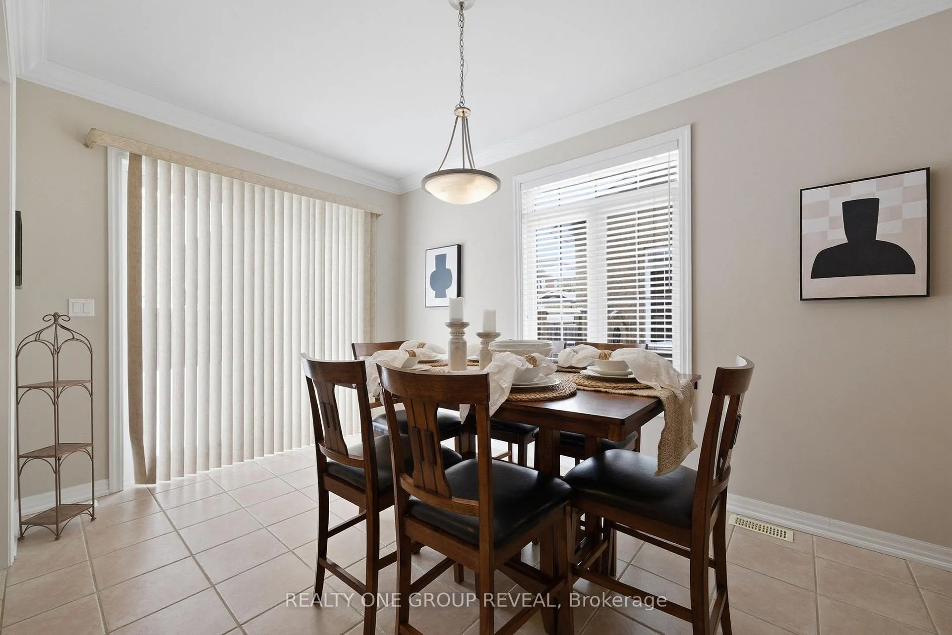 Photo 18 of 1737 Clearbrook Drive, Oshawa, Taunton — HOMEH