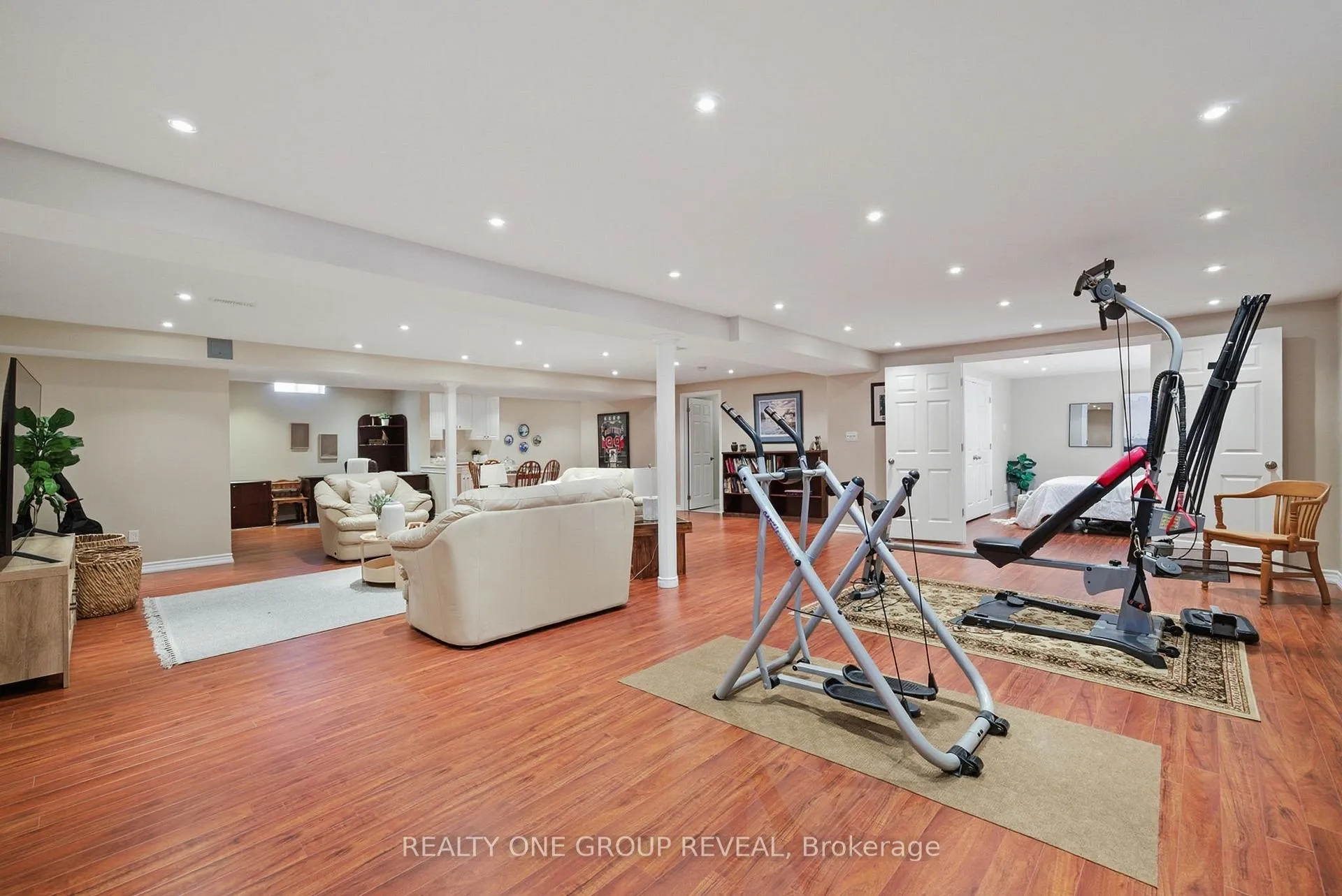 Photo 35 of 1737 Clearbrook Drive, Oshawa, Taunton — HOMEH