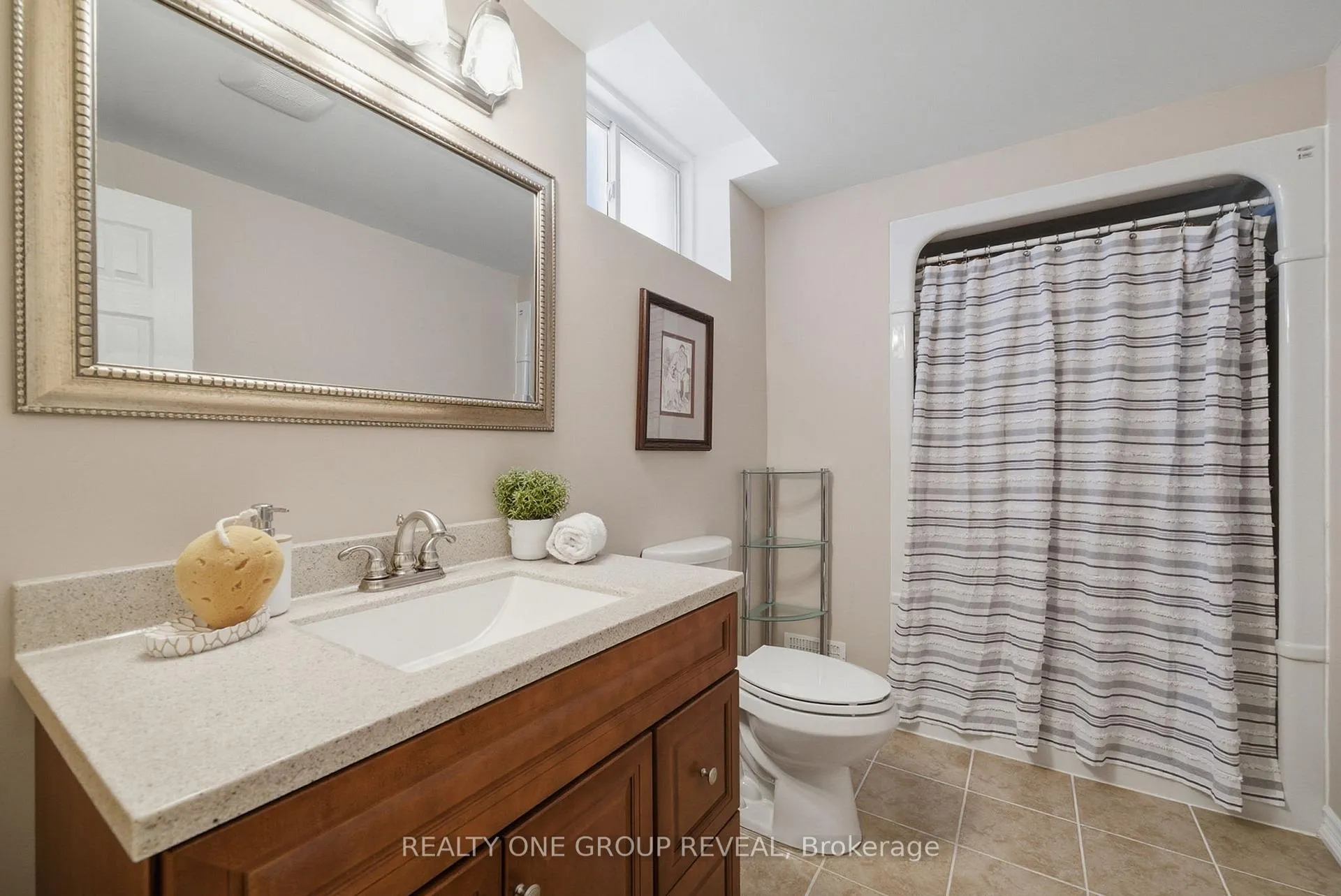 Photo 39 of 1737 Clearbrook Drive, Oshawa, Taunton — HOMEH
