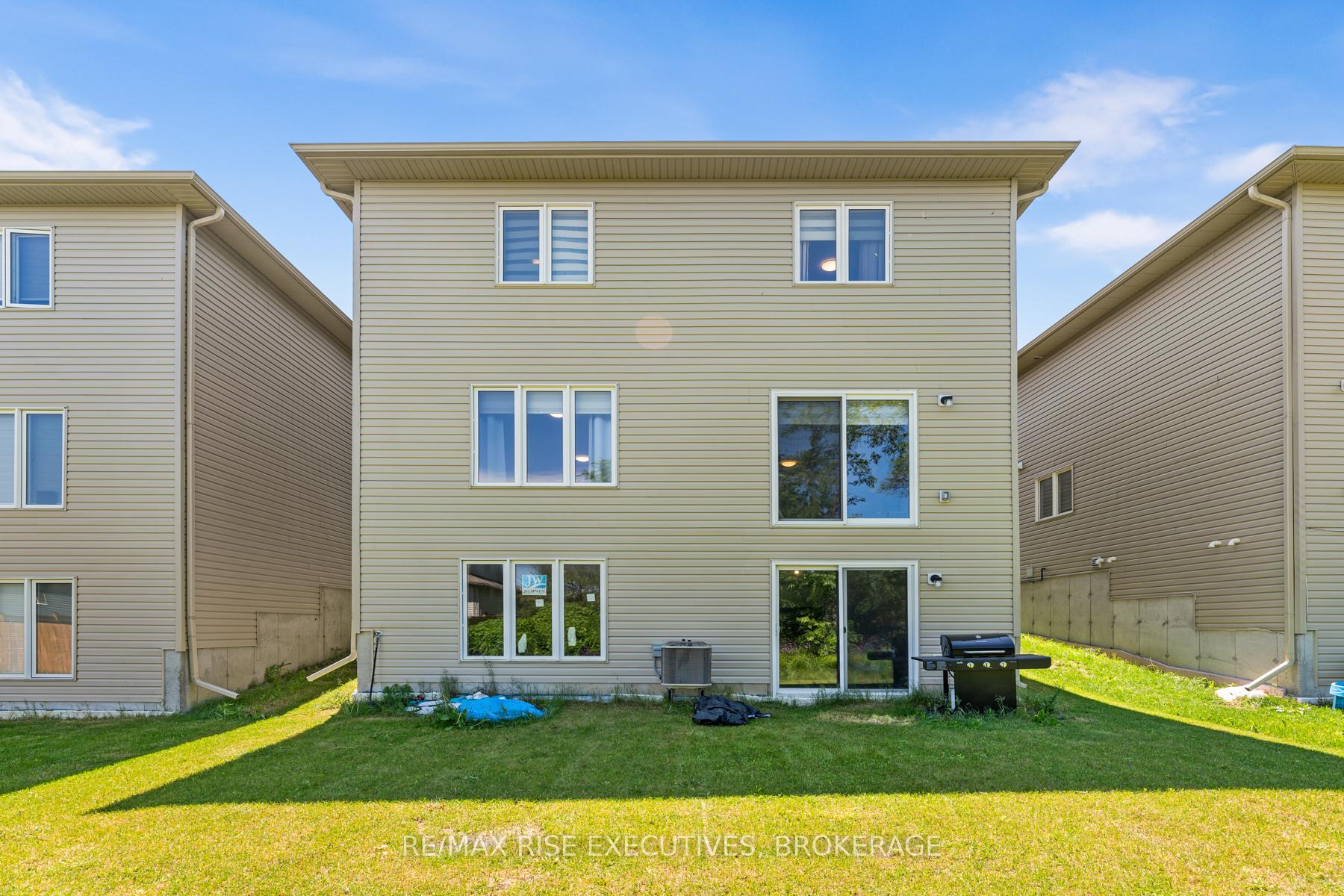Photo 9 of 58 Brennan Crescent, Loyalist, Odessa — HOMEH