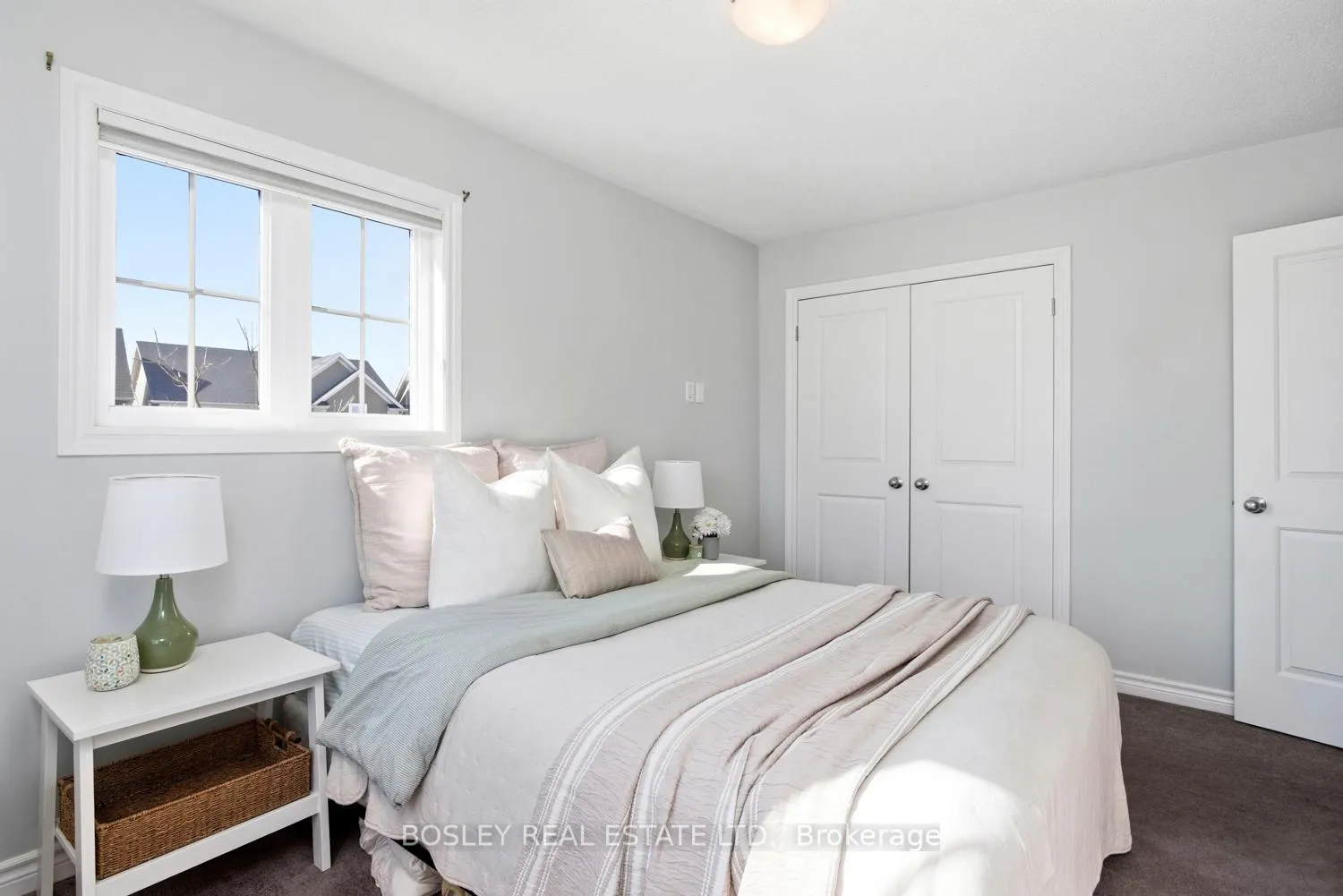 Photo 28 of 1 Ted Miller Crescent, Clarington, Bowmanville — HOMEH